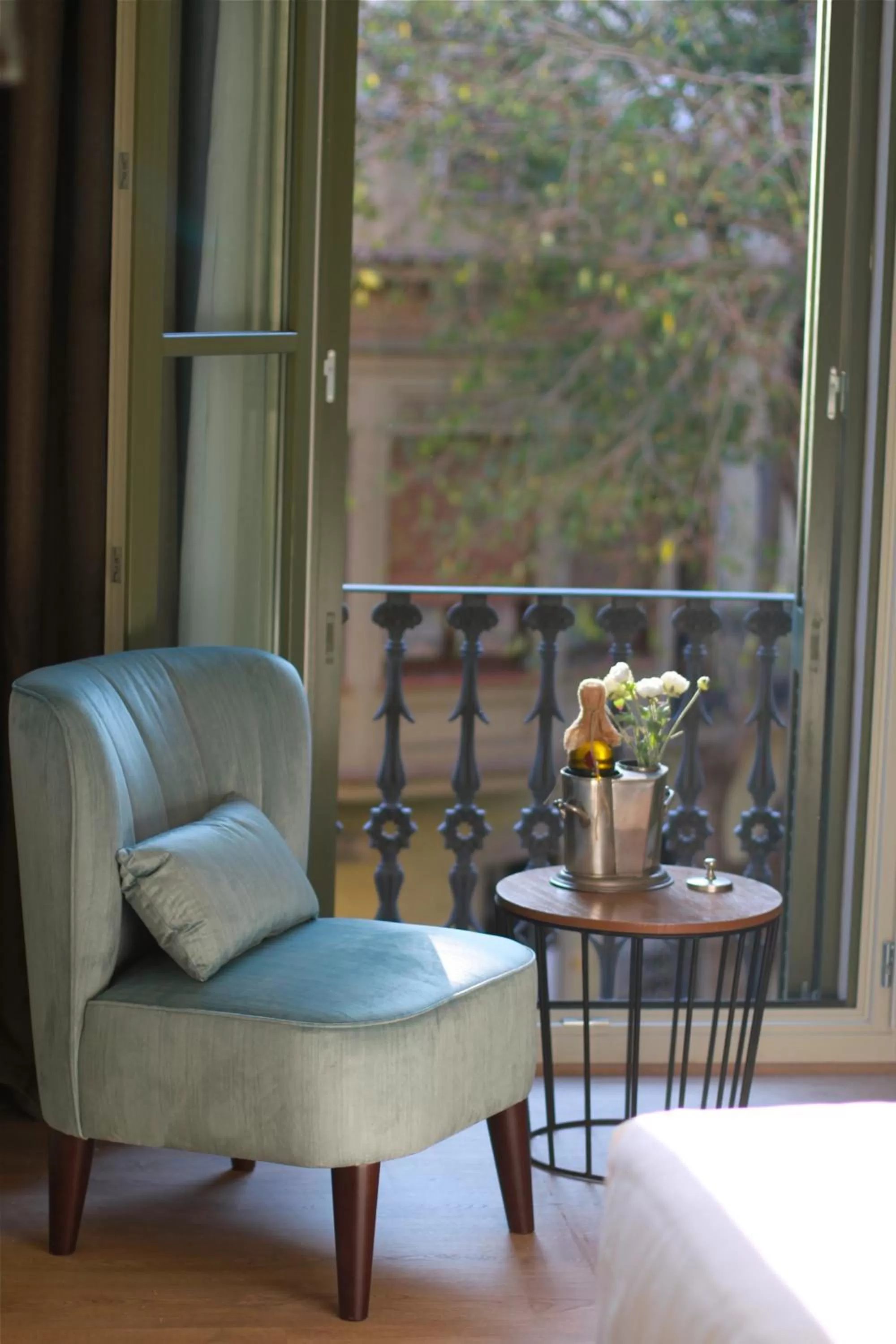 Balcony/Terrace in Hotel Well and Come Barcelona