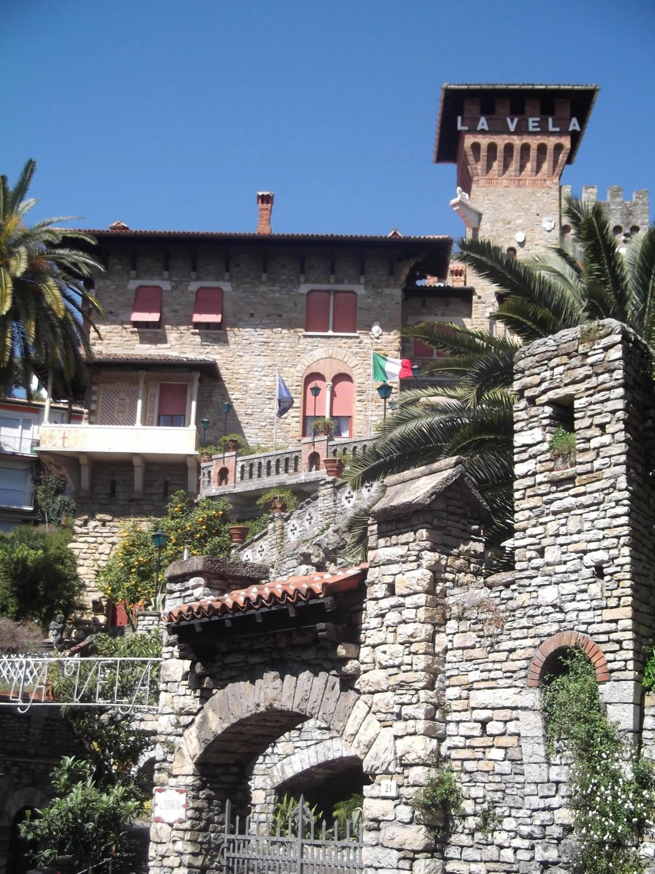 Property building in Hotel La Vela-Castello Il Rifugio