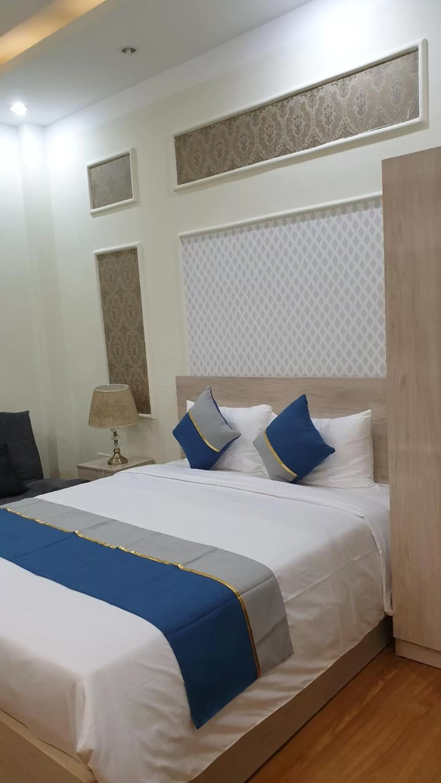 Bed in Chez Lotus Rose