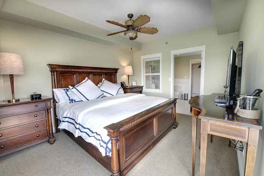 Bedroom, Bed in Tall Ships Landing Coastal Resort