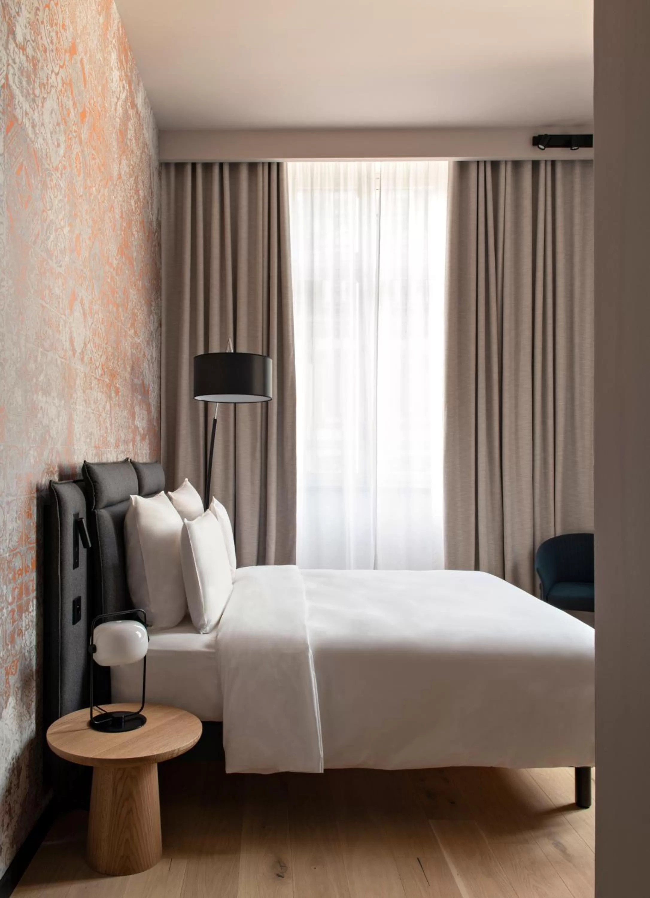 Bed in Hôtel LÉONOR the place to live