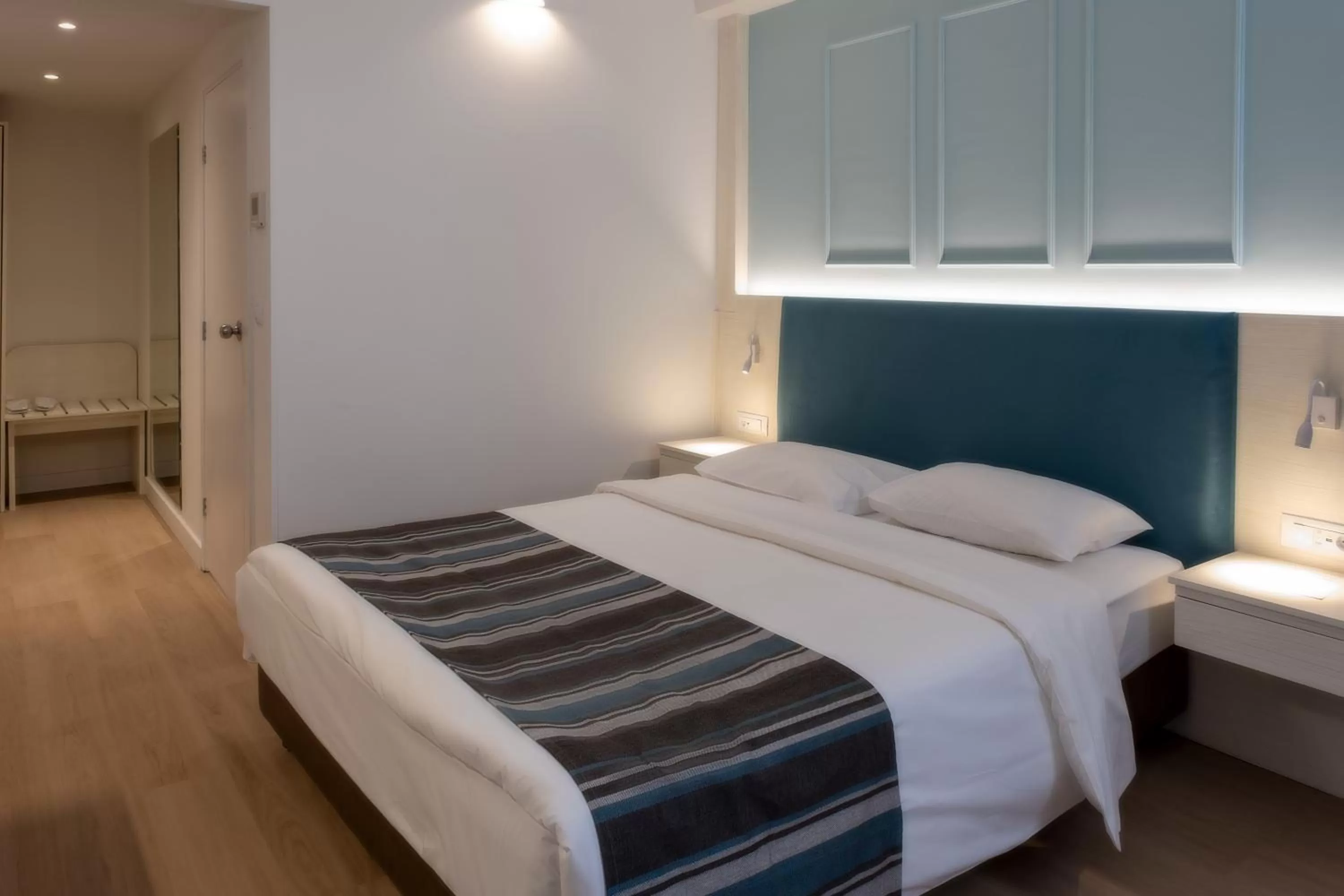 Bed in Athens Cypria Hotel