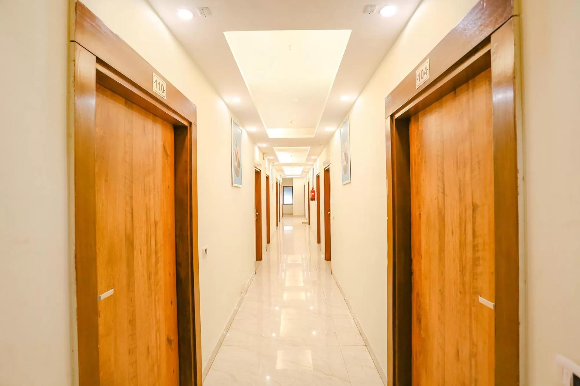 Lobby or reception in FabHotel F9 NSP - Near Pacific Mall Pitampura