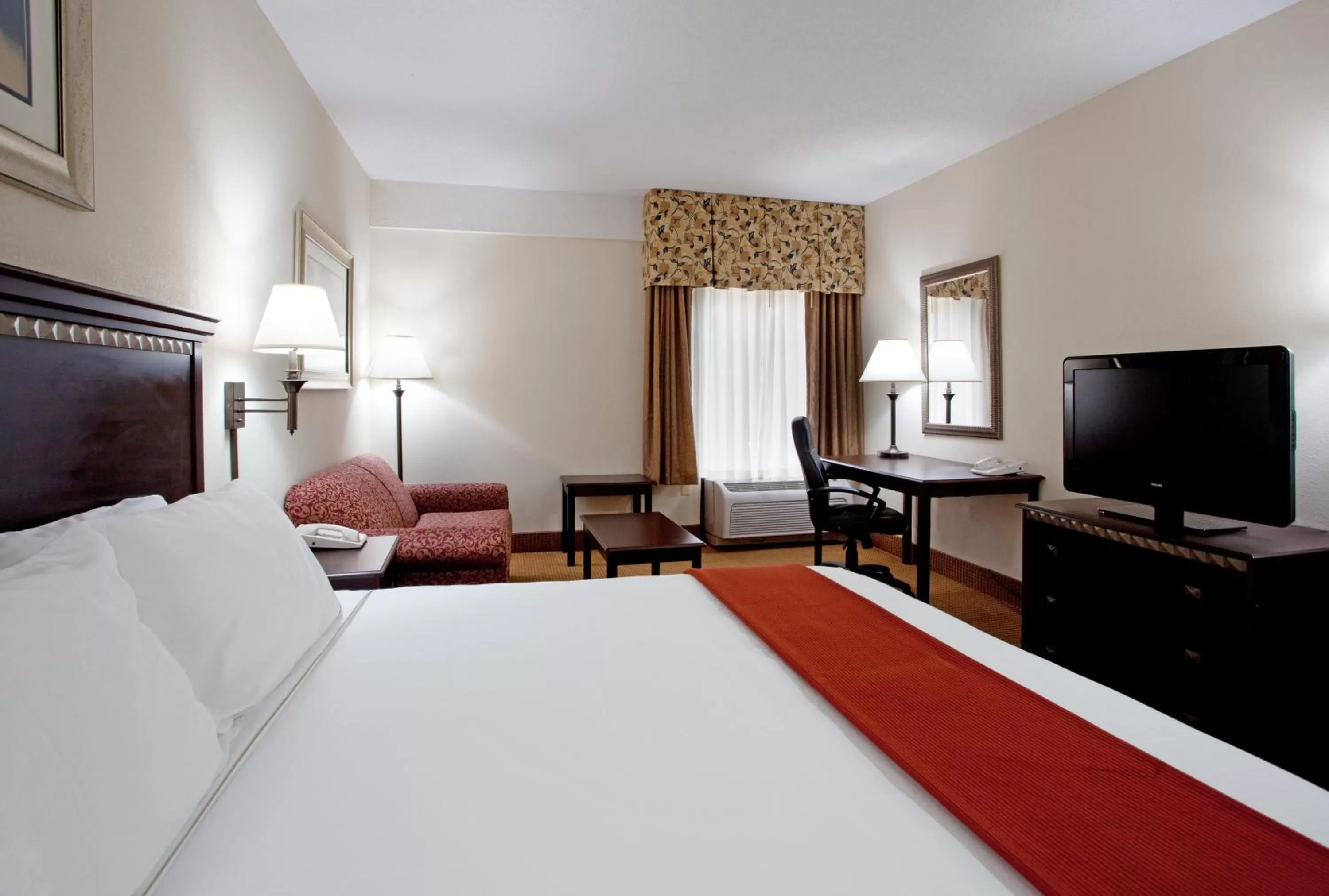 Photo of the whole room in Lexington Inn and Suites