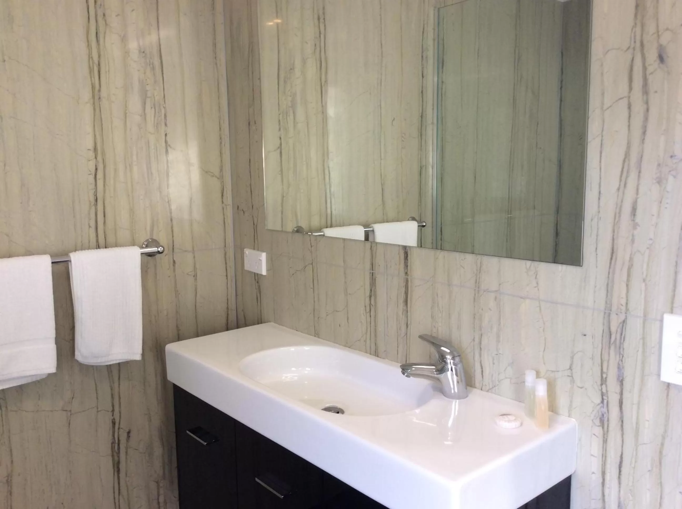 Decorative detail in Golfcourse Road Chalets and Lodge