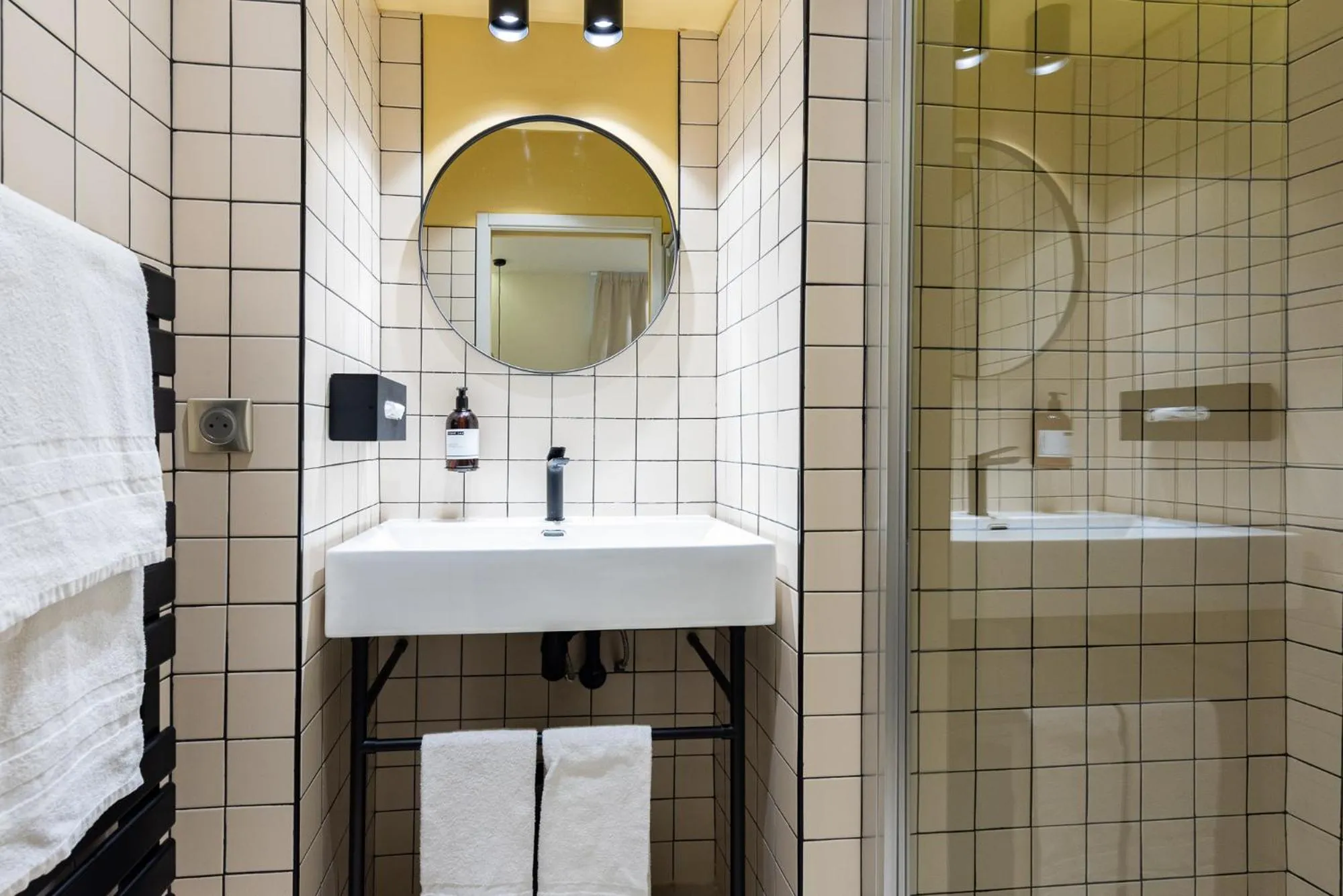 Bathroom in Florella Croisette Apartment