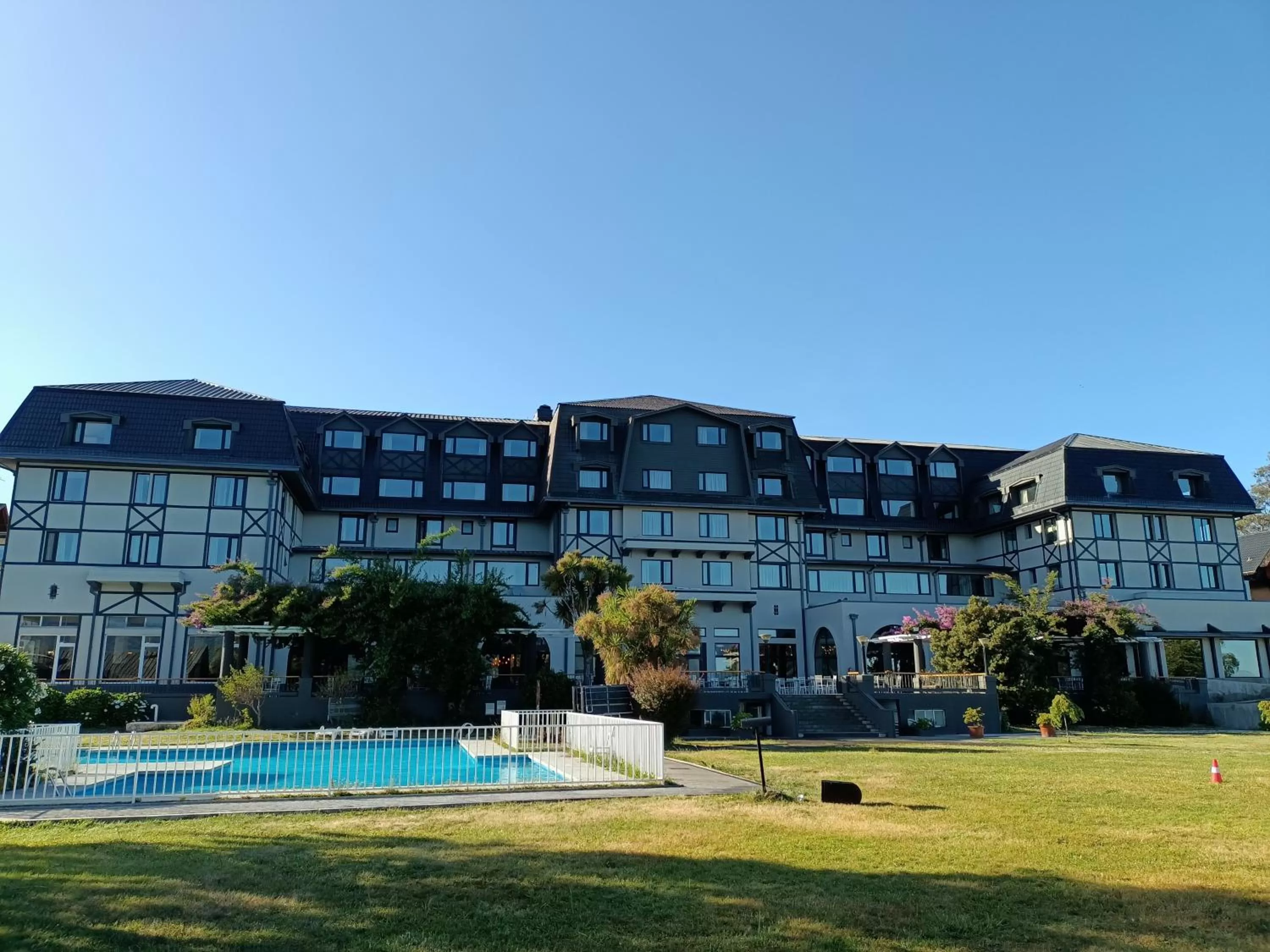 Property building in Hotel Enjoy Pucón