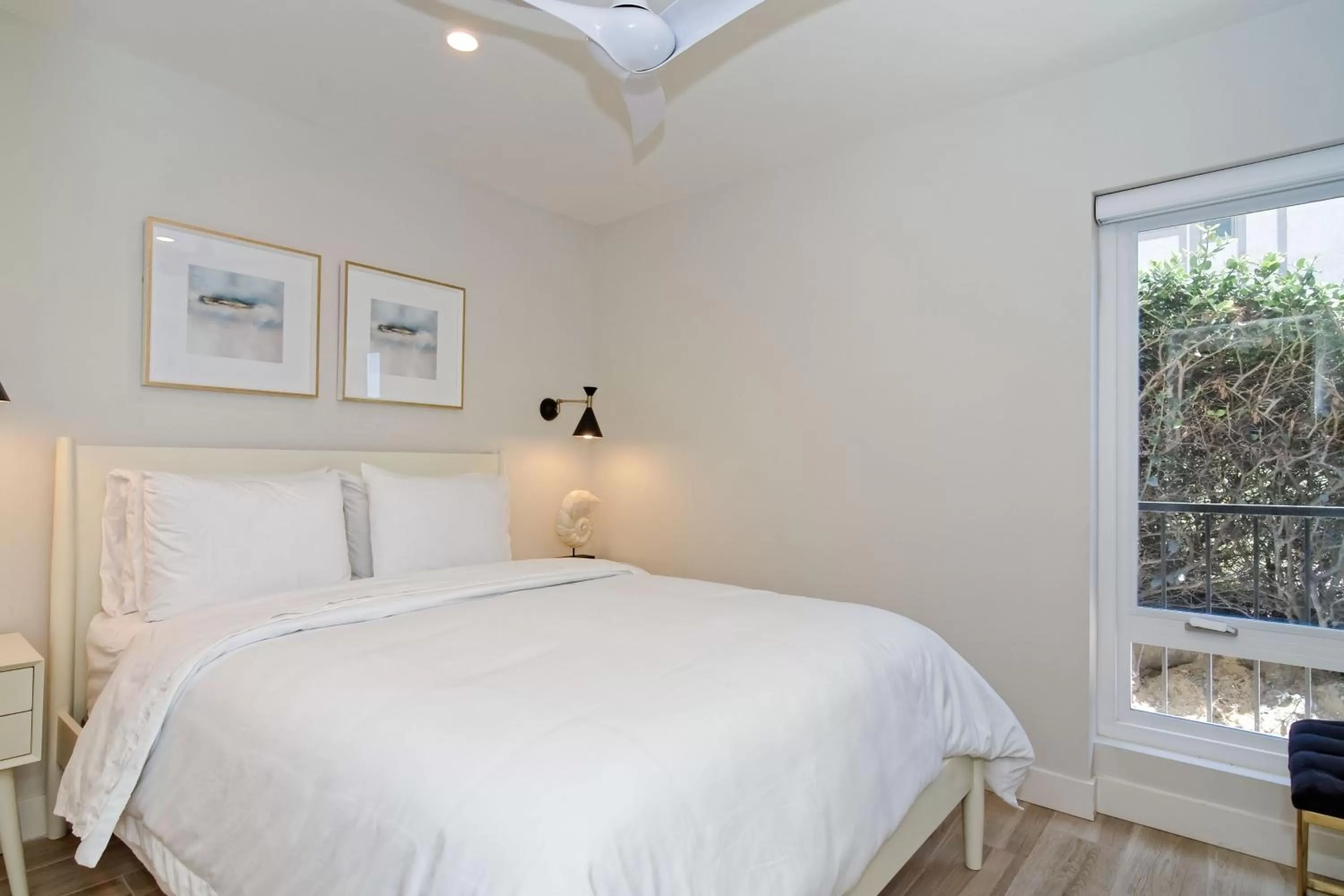 Bed in Ocean Villas Beach Front