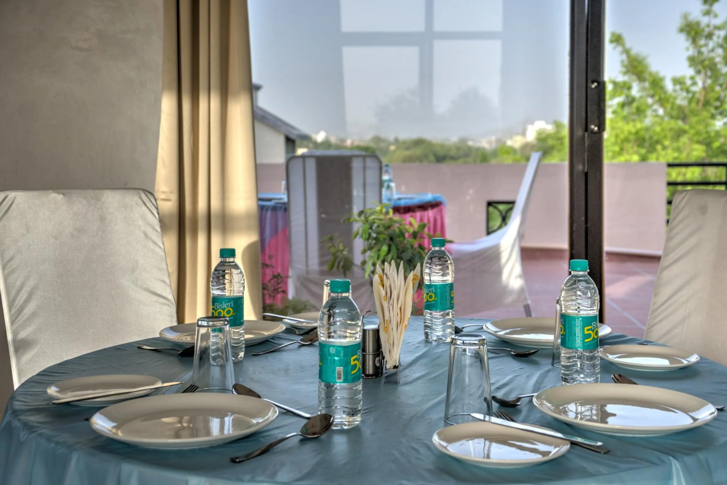Restaurant/places to eat in The Park Classic Udaipur