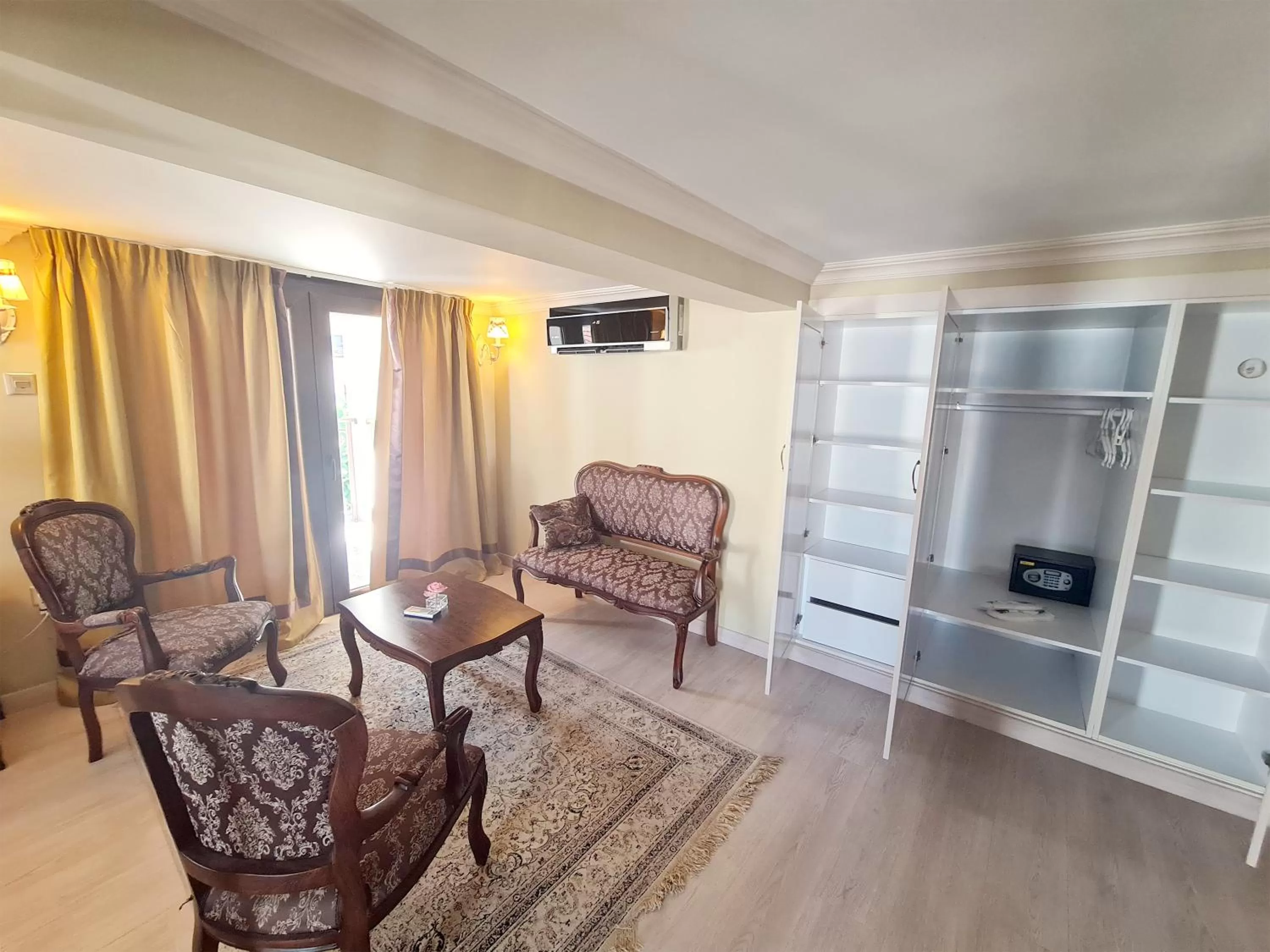 Living room, Seating Area in SOFIA BOUTIQUE HOTEL