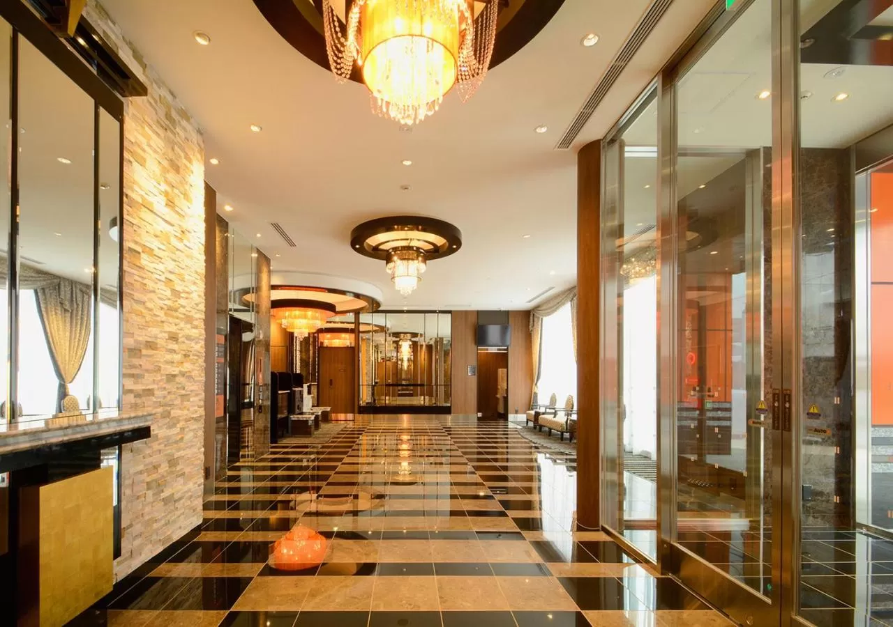 Lobby or reception in APA Hotel Kagoshima Tenmonkan