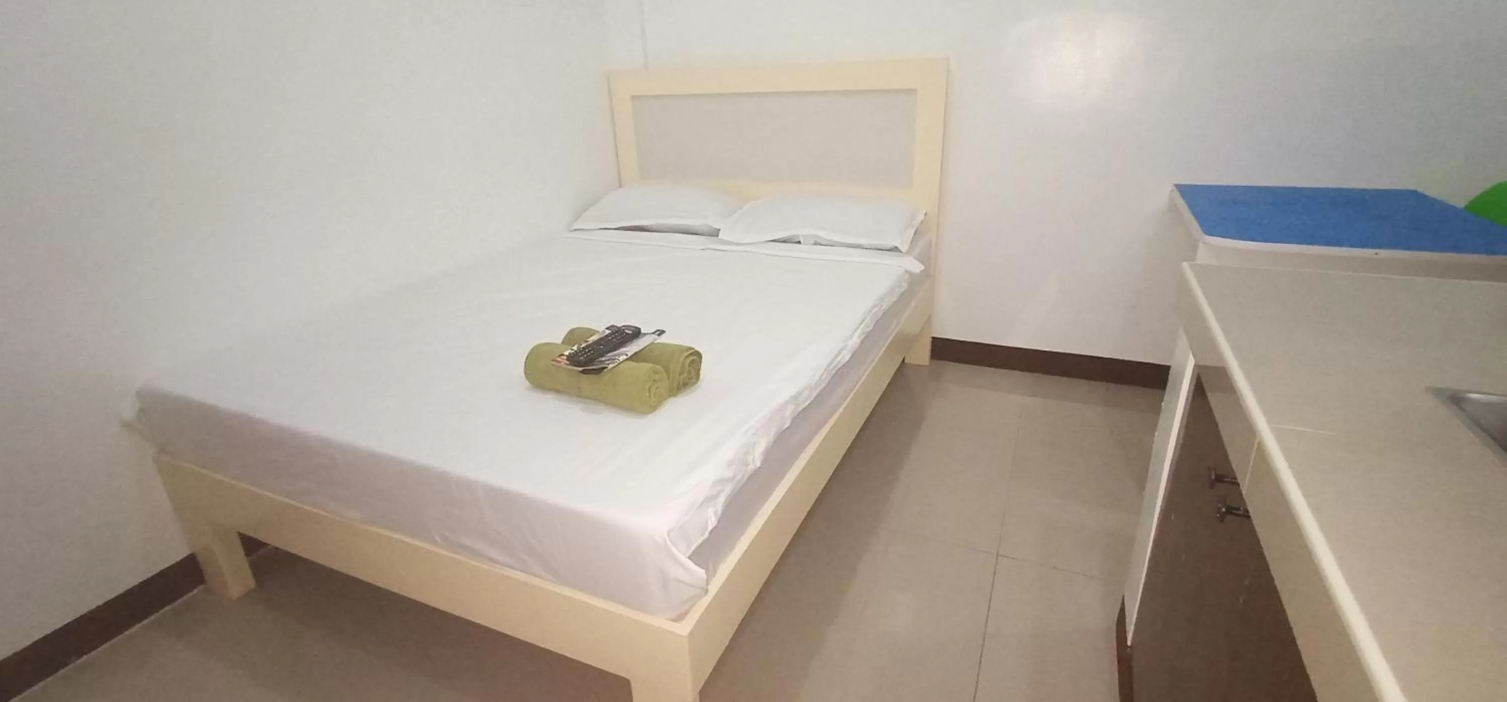 Bed in Clark-Pad Inn, Angeles City