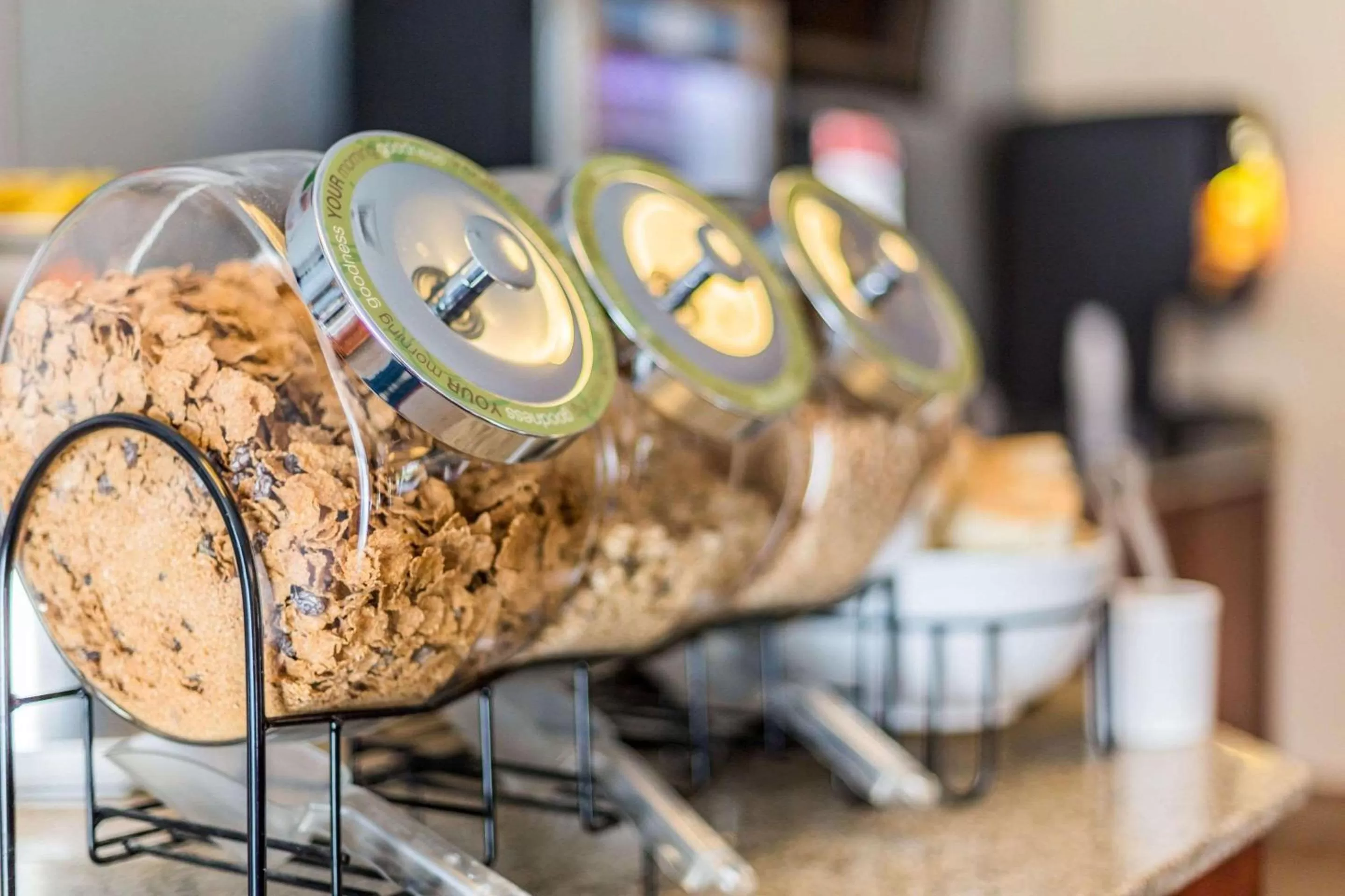 Restaurant/places to eat in Comfort Inn & Suites South Burlington near University