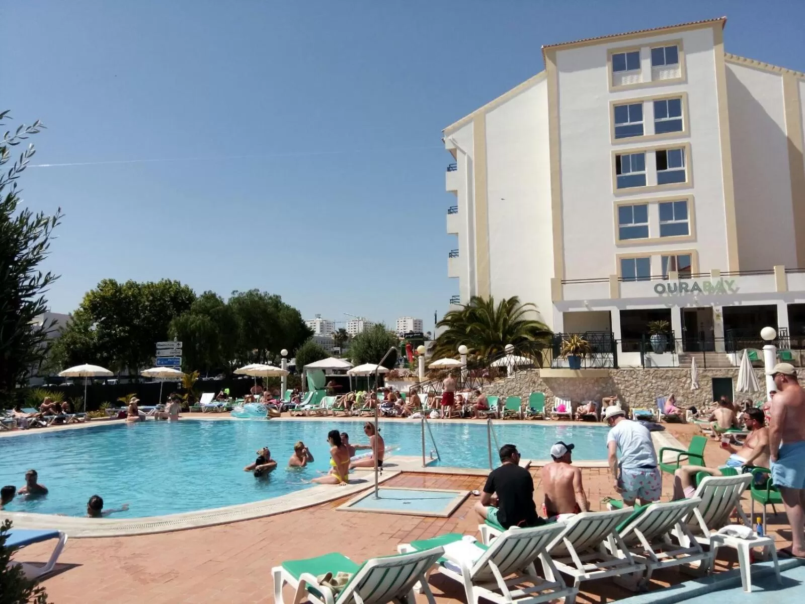 Facade/entrance in Ourabay Hotel Apartamento - Art & Holidays