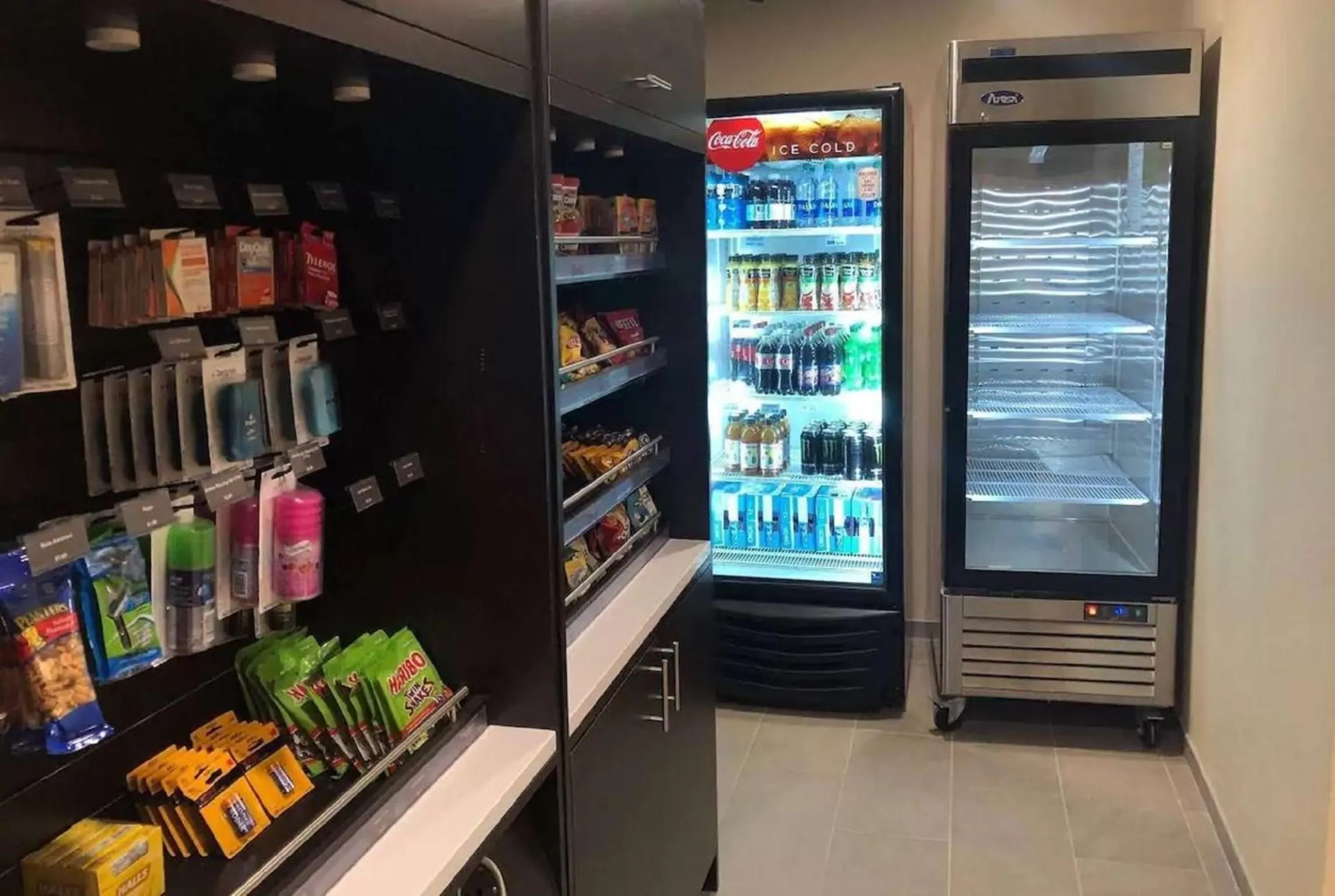 On-site shops in Hawthorn Extended Stay by Wyndham Monahans