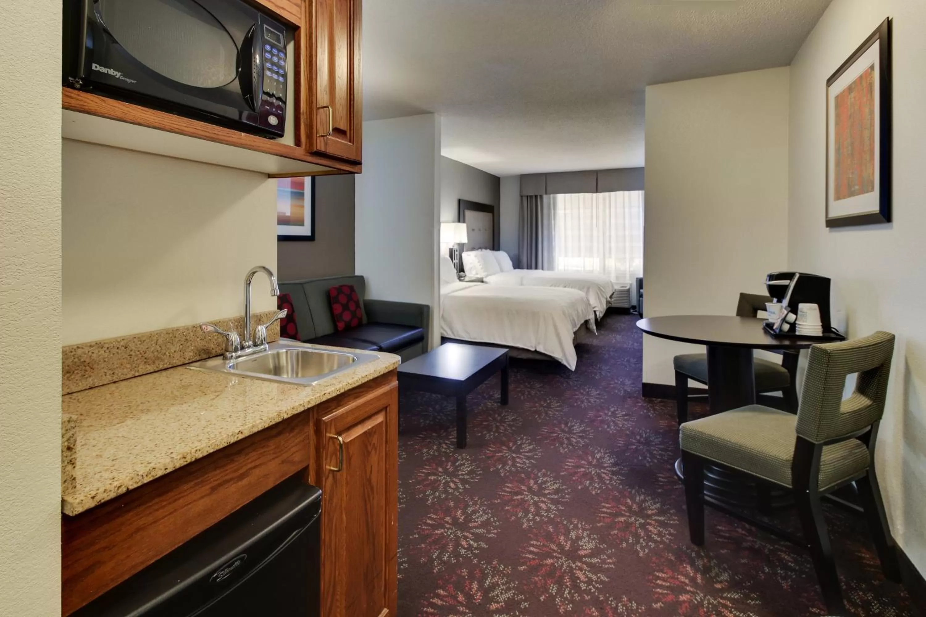 Photo of the whole room, Bed in Holiday Inn Express Hotel & Suites Lancaster-Lititz by IHG