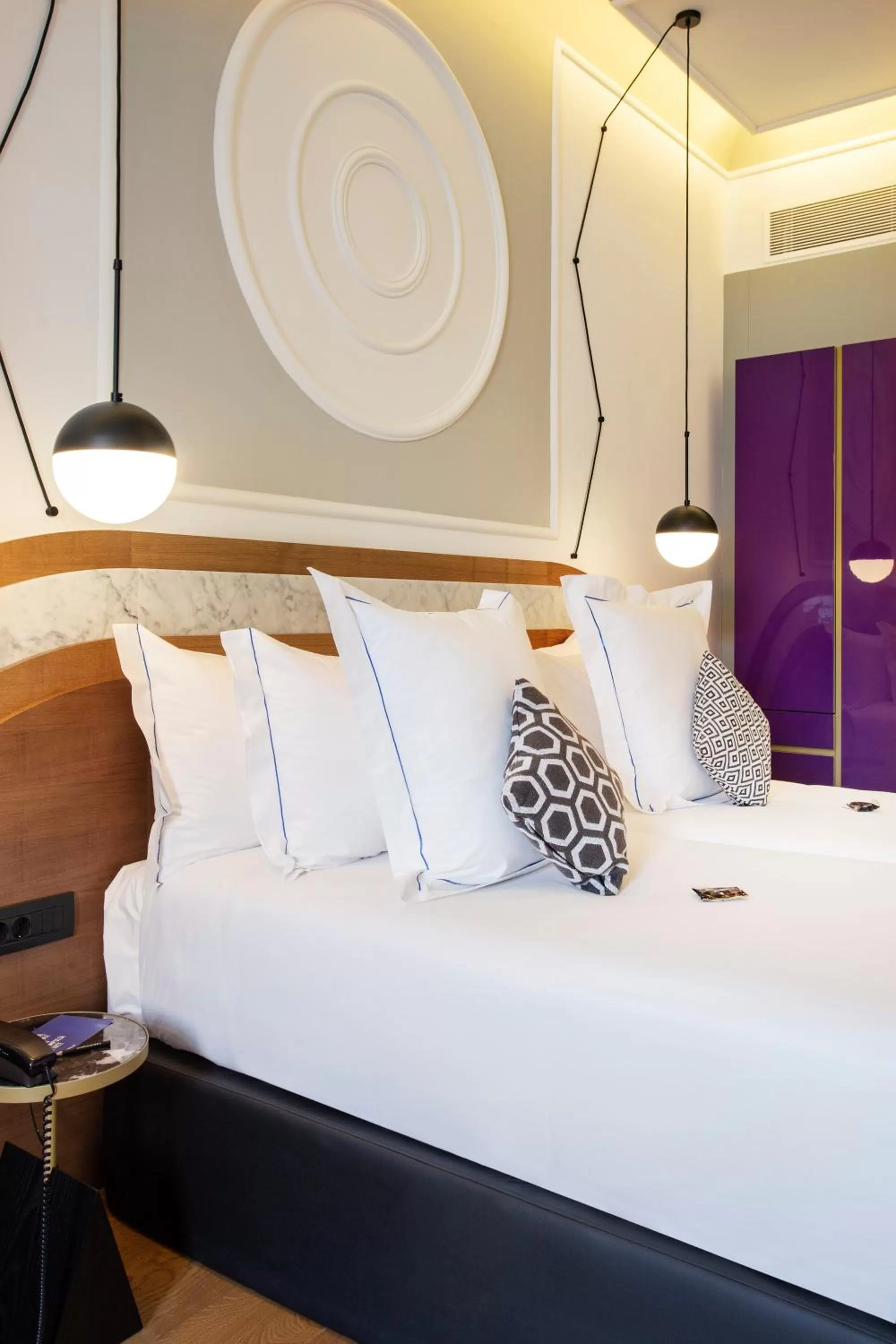 Bed in One Shot Fortuny