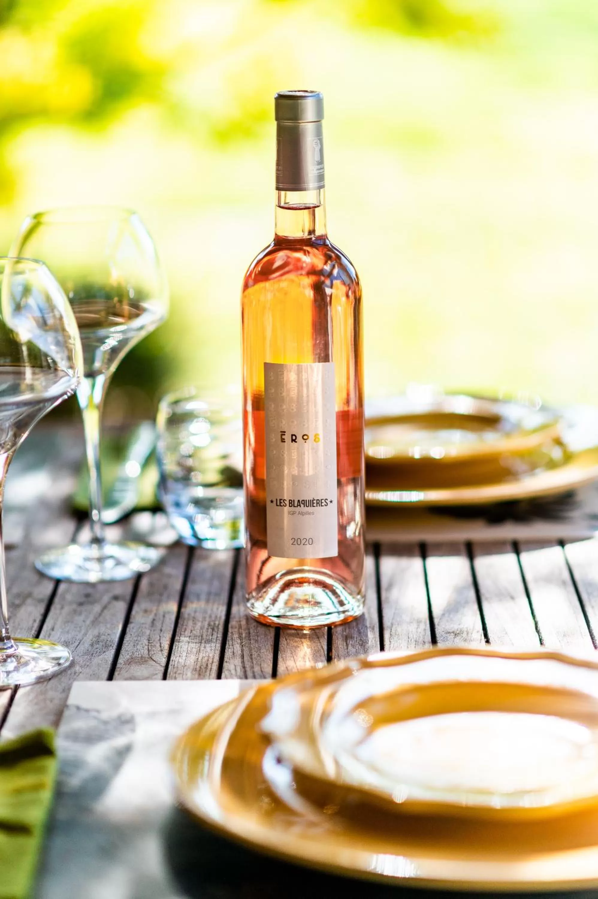 Kitchen or kitchenette in Sous les Platanes B&B