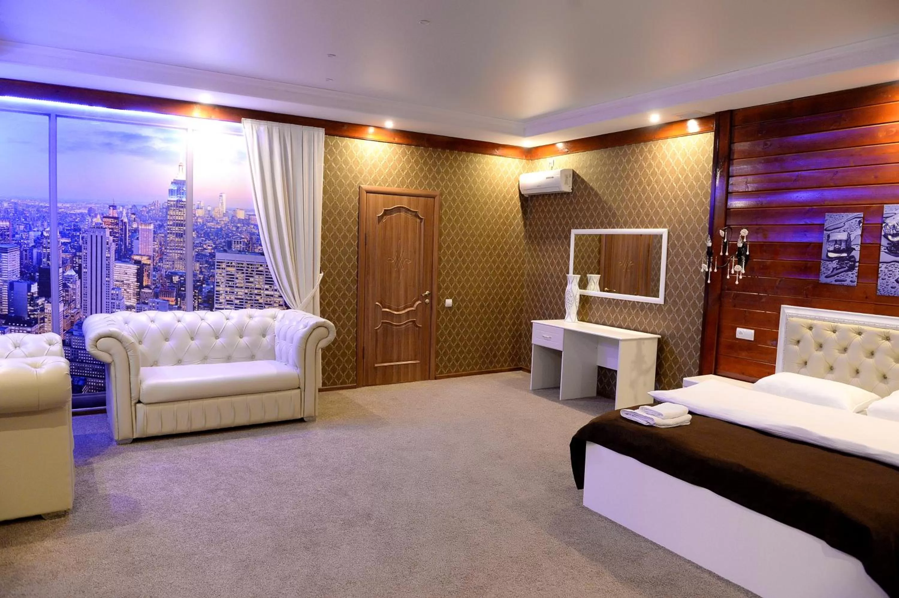 Photo of the whole room, Bed in Pride Hotel