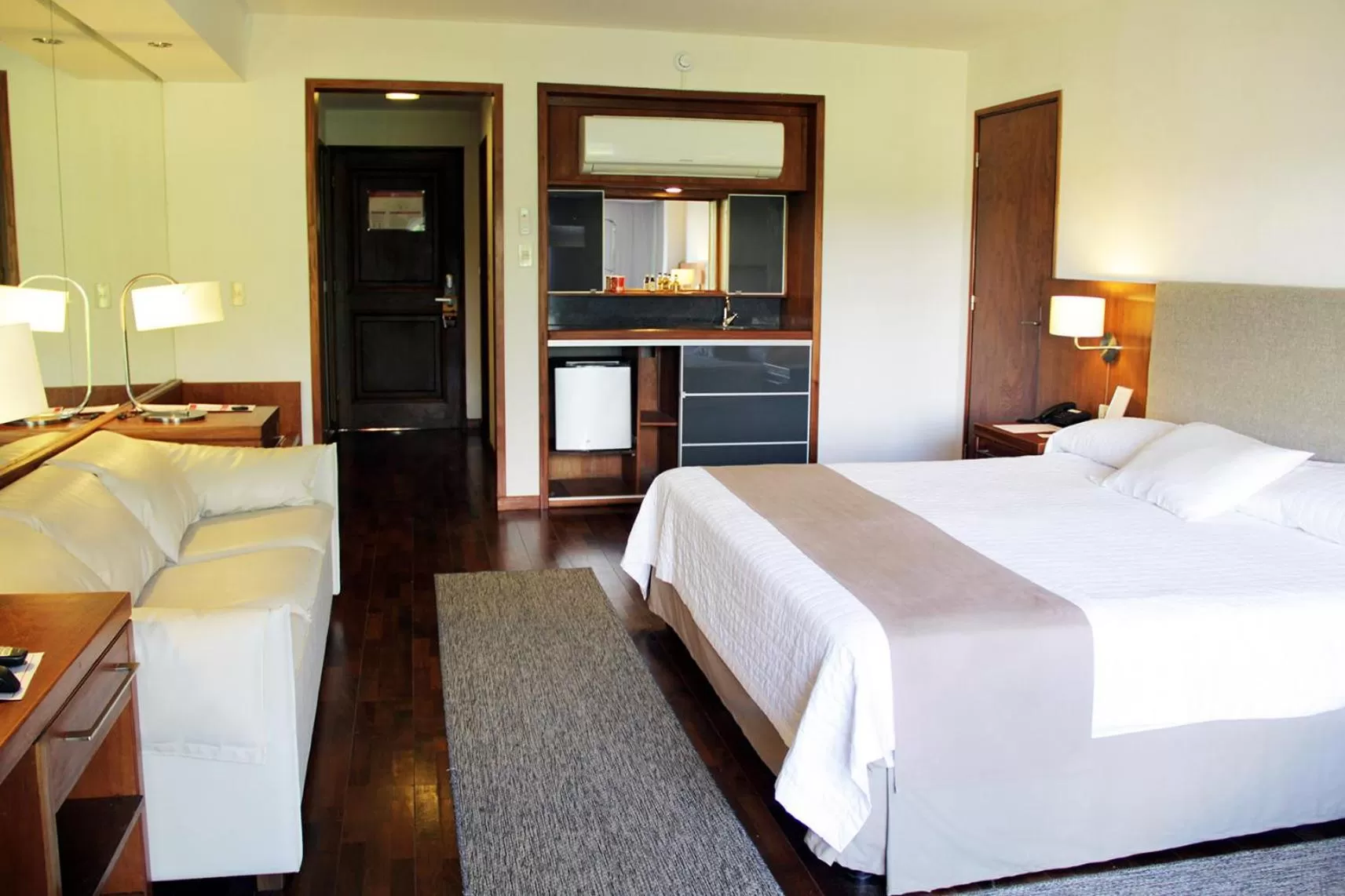 Single Room with Garden View in Yacht & Golf Club Paraguayo, a Tribute Portfolio Resort