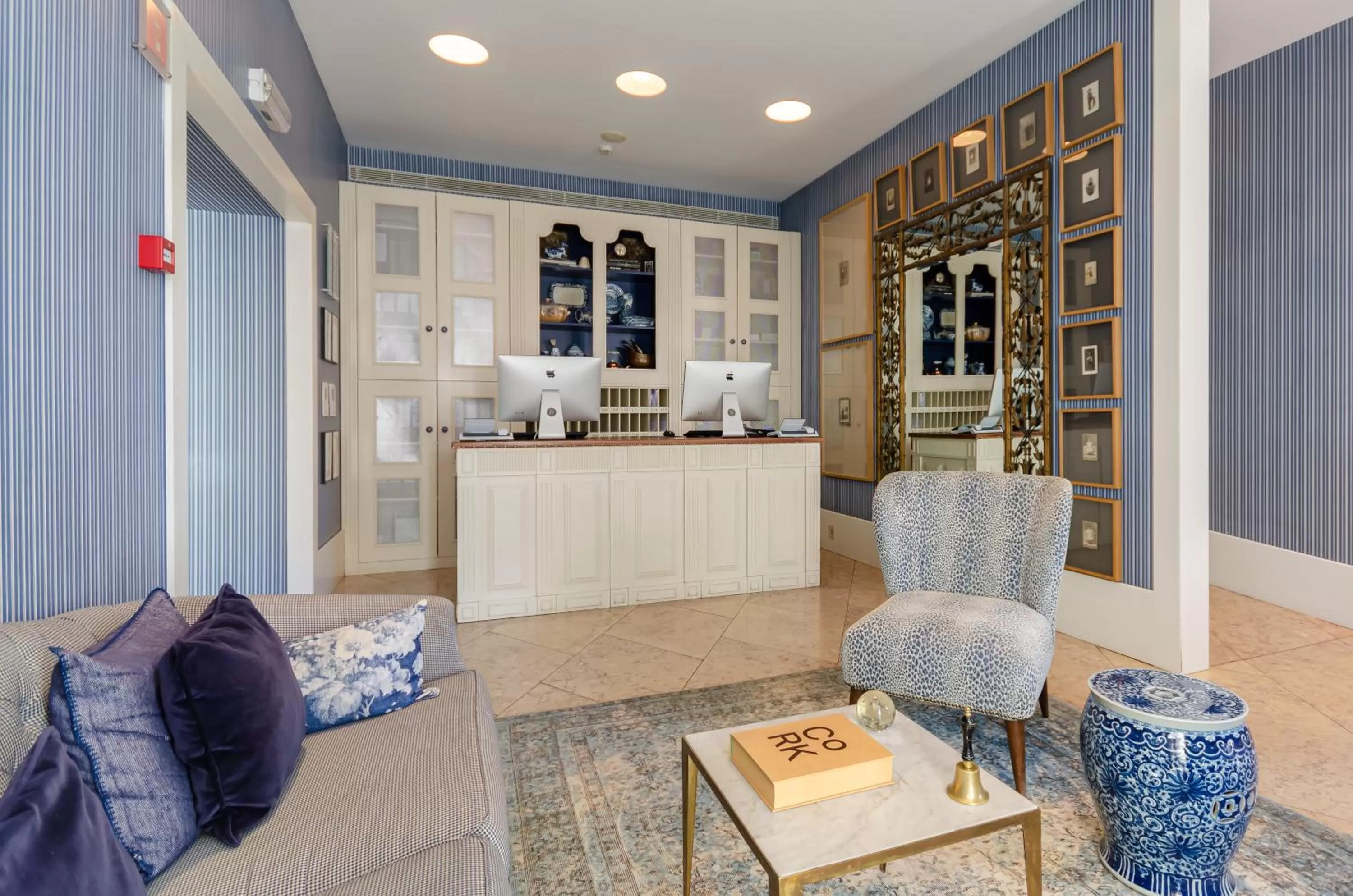 Lobby or reception in Lx Boutique Hotel