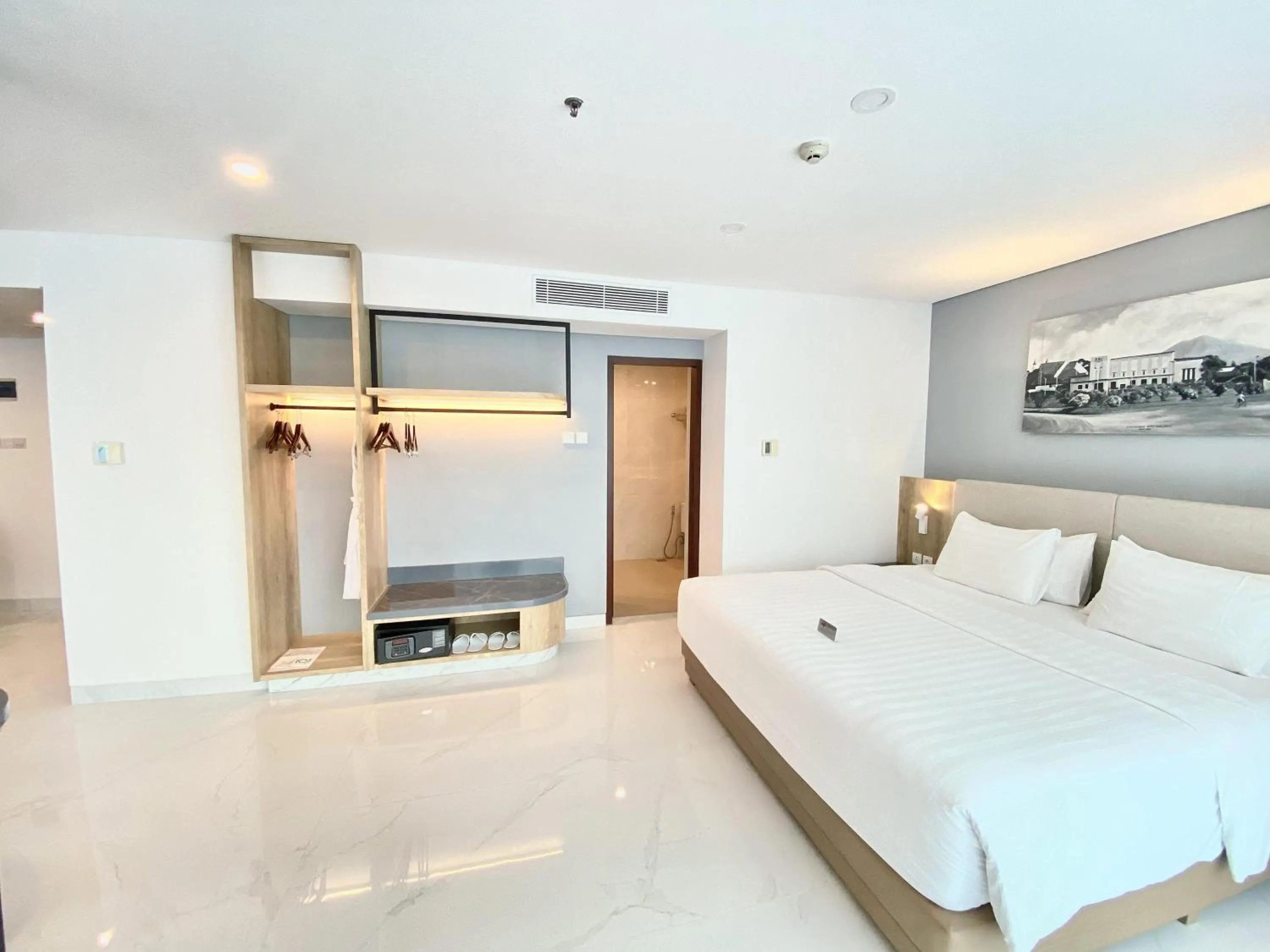 Bedroom, Bed in THE 1O1 Malang OJ