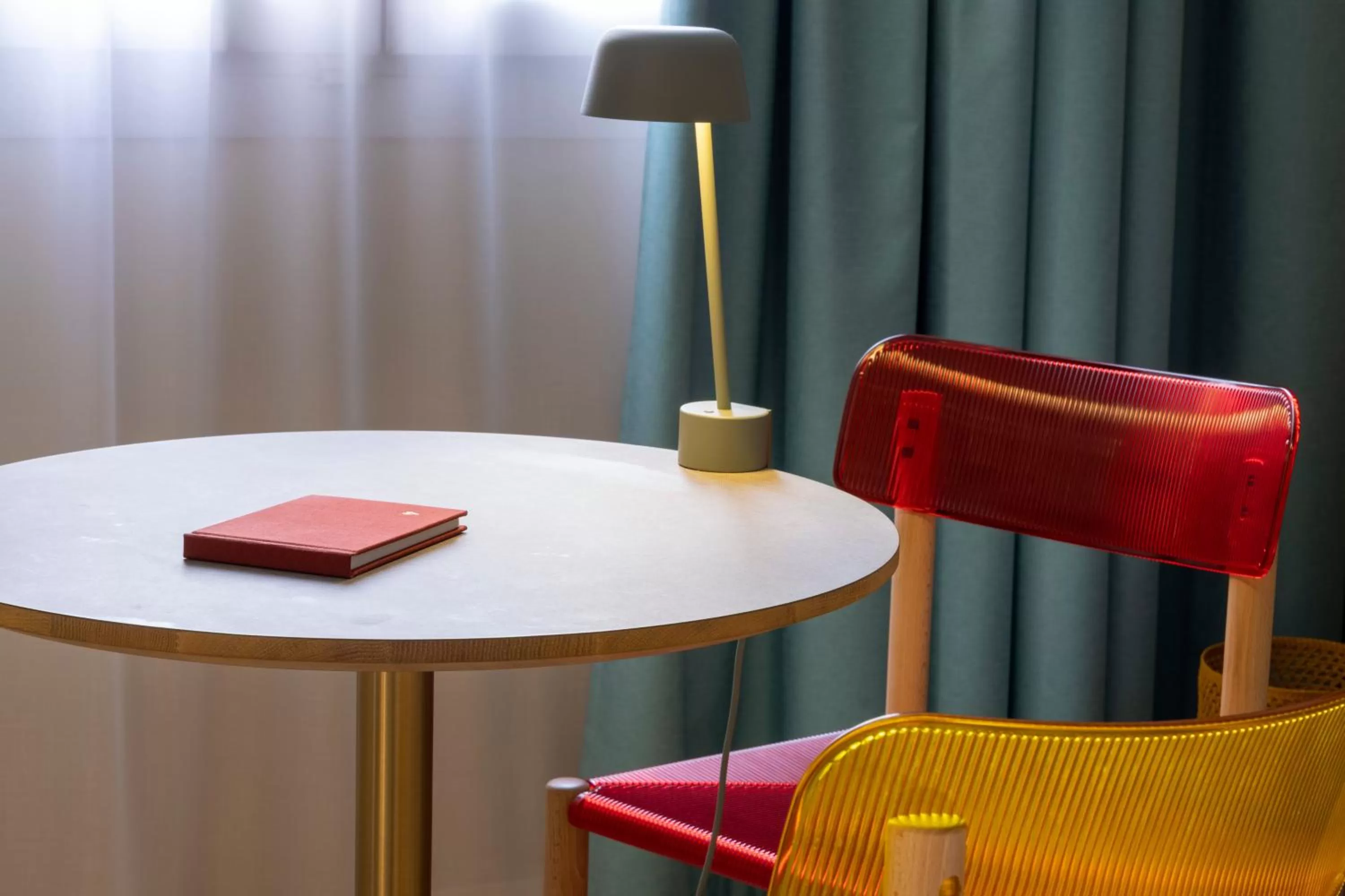 Seating area in Hôtel De La Paix
