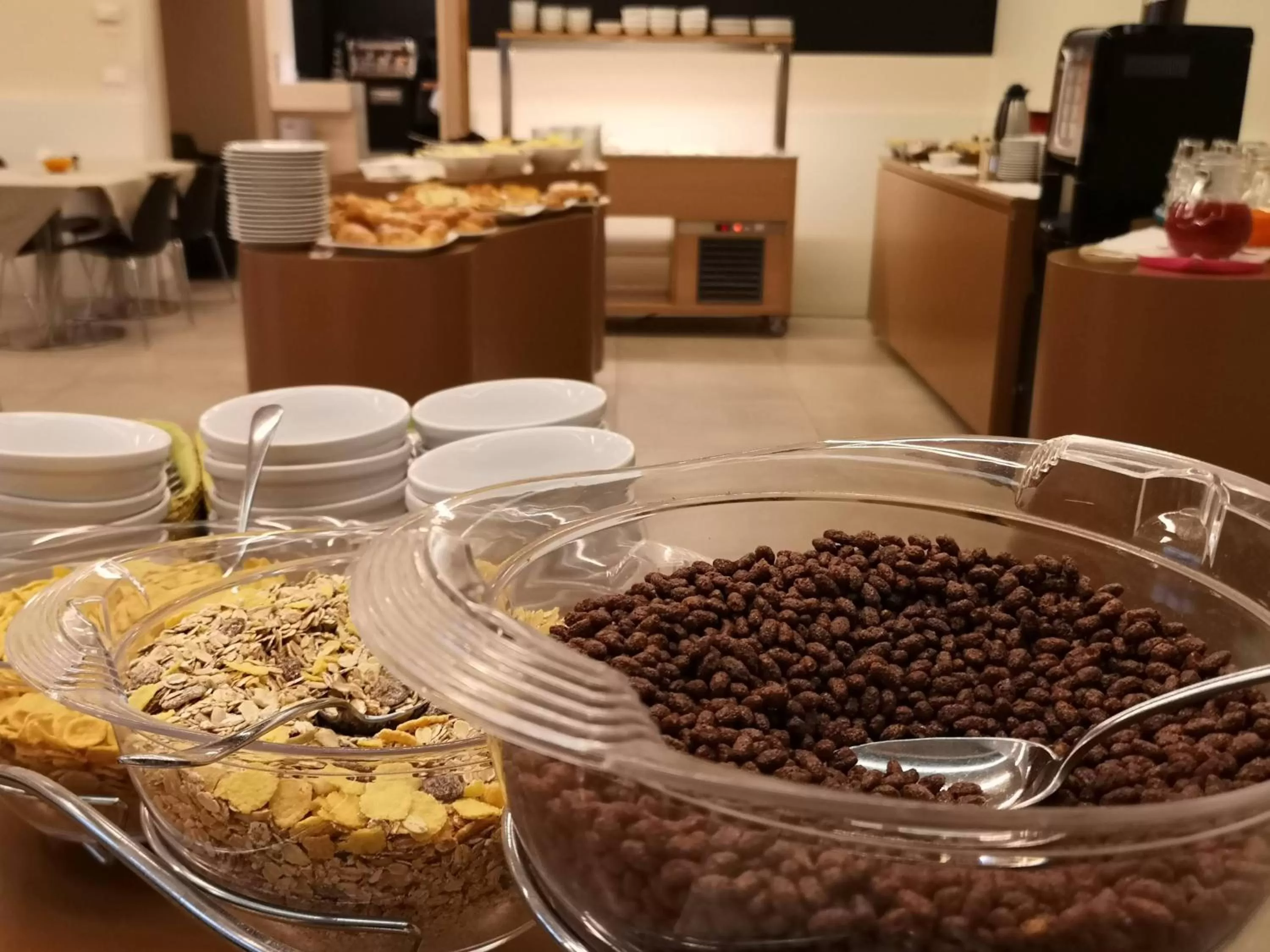 Breakfast in Key Hotel