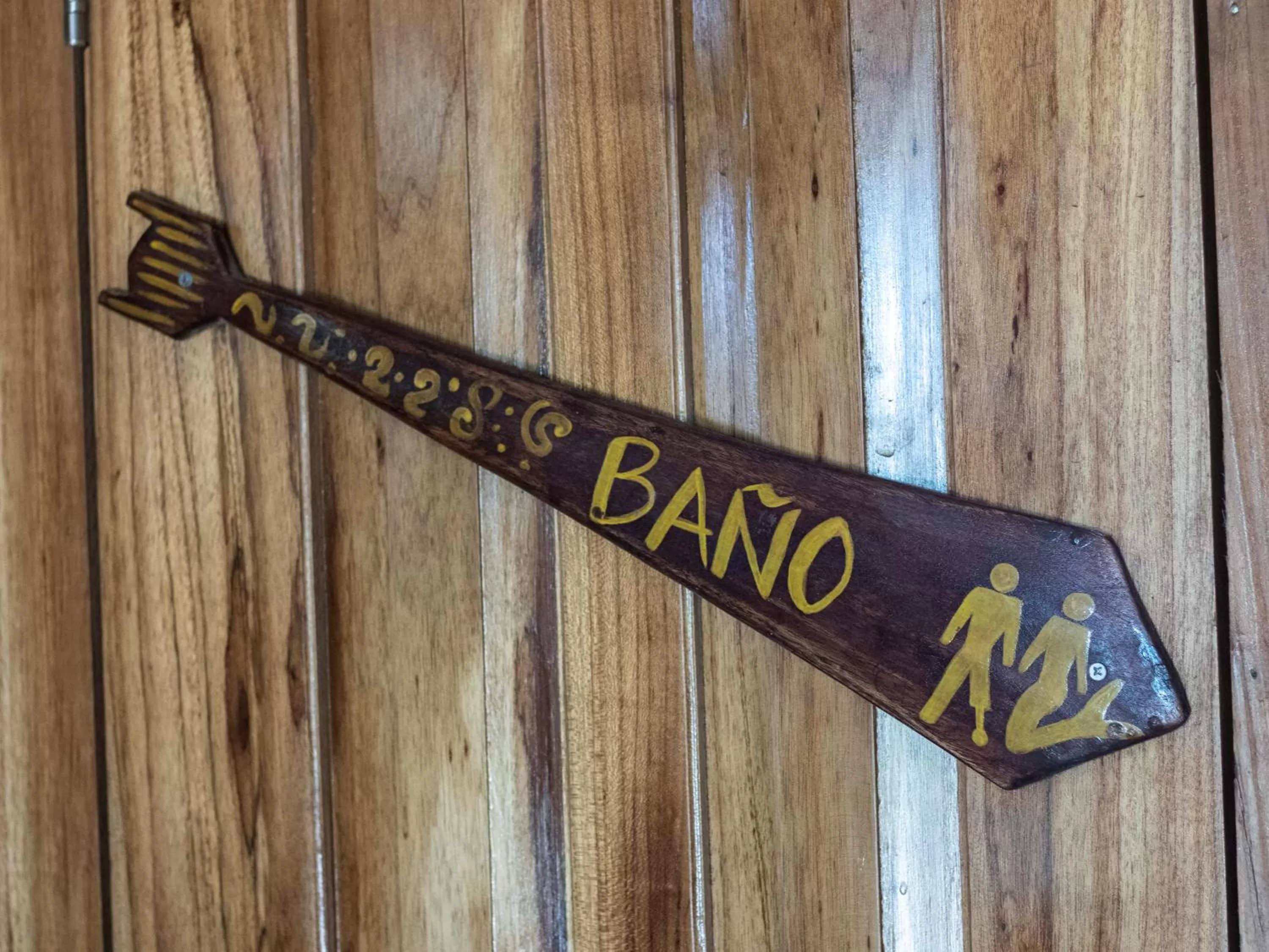 Decorative detail in Surf Break at Paunch