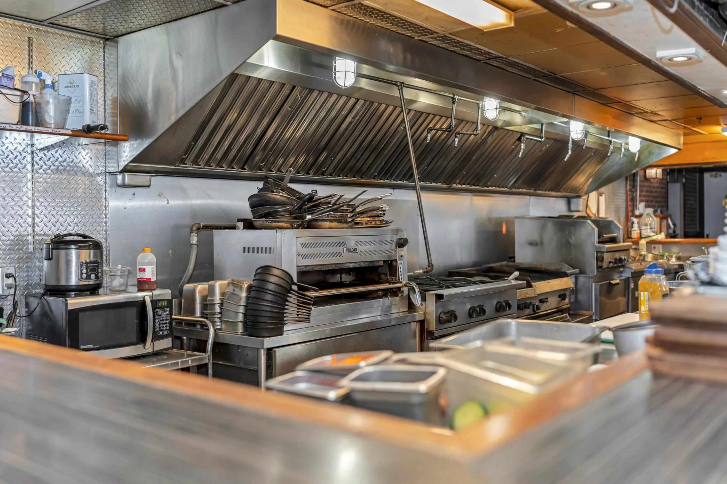 Restaurant/places to eat in The Bedford Regency Hotel