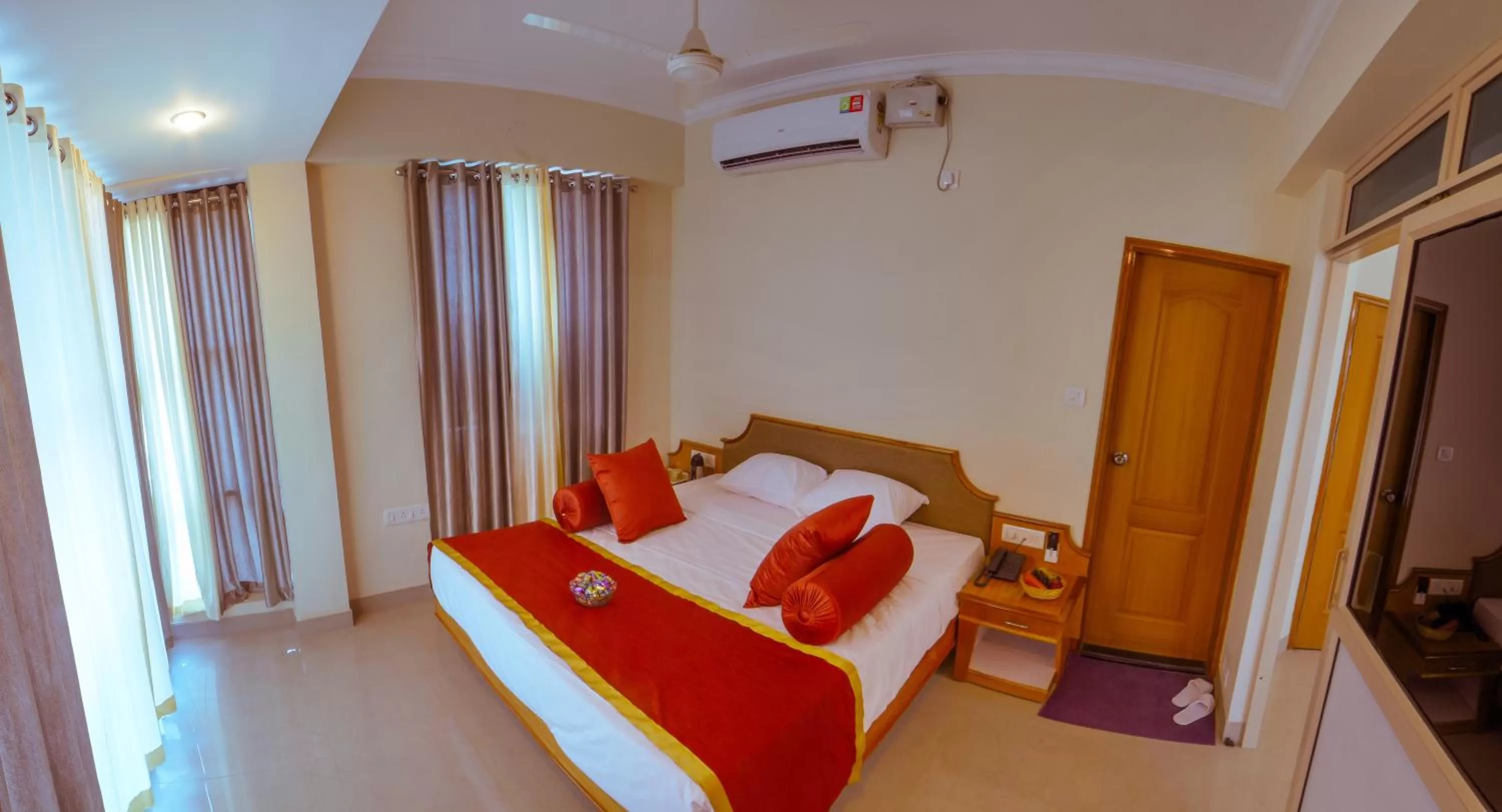 Bed in Pepper Residency