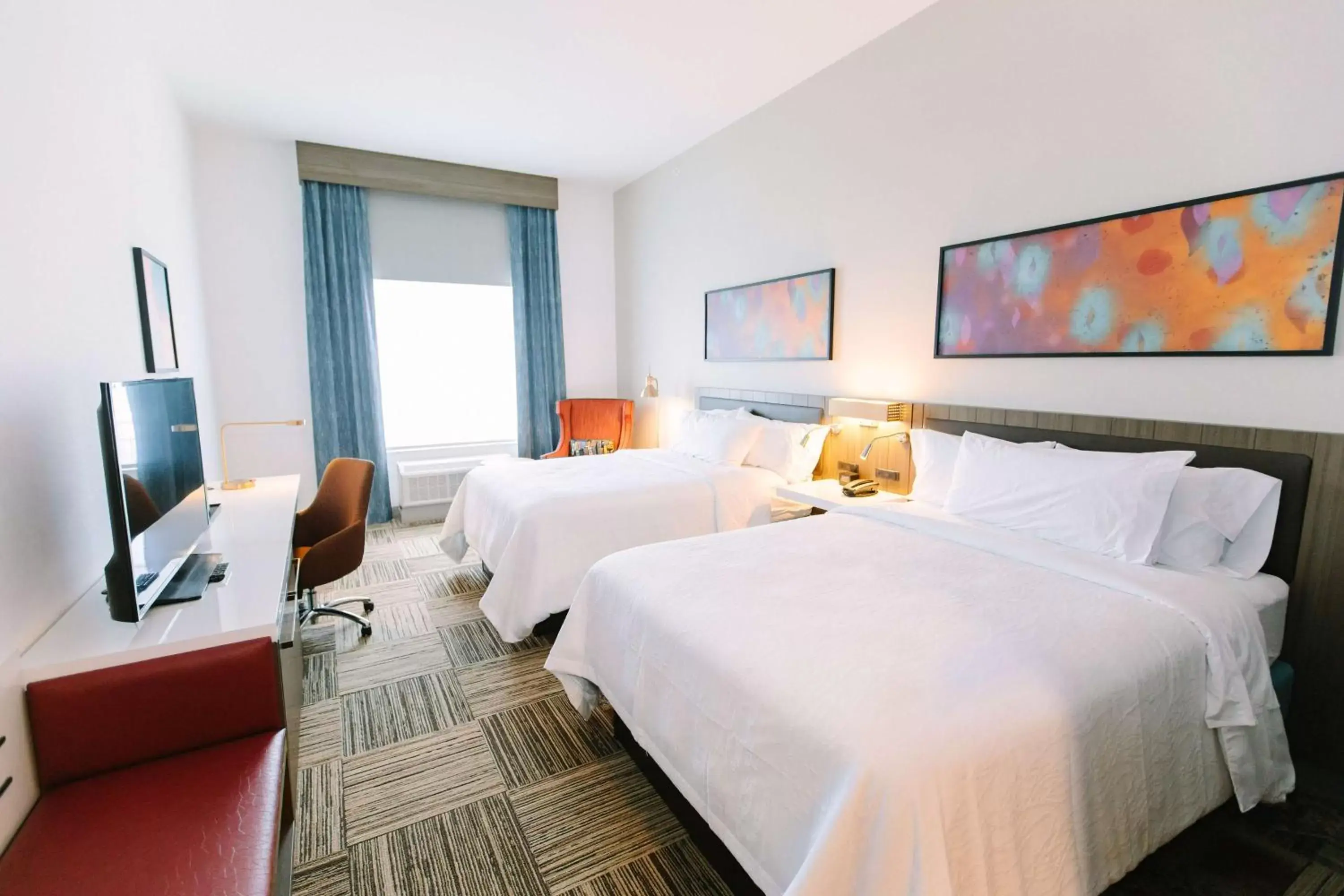 Queen Room with Two Queen Beds in Hilton Garden Inn Winter Park, FL Queen Room with Two Queen Beds in Hilton Garden Inn Winter Park, FL