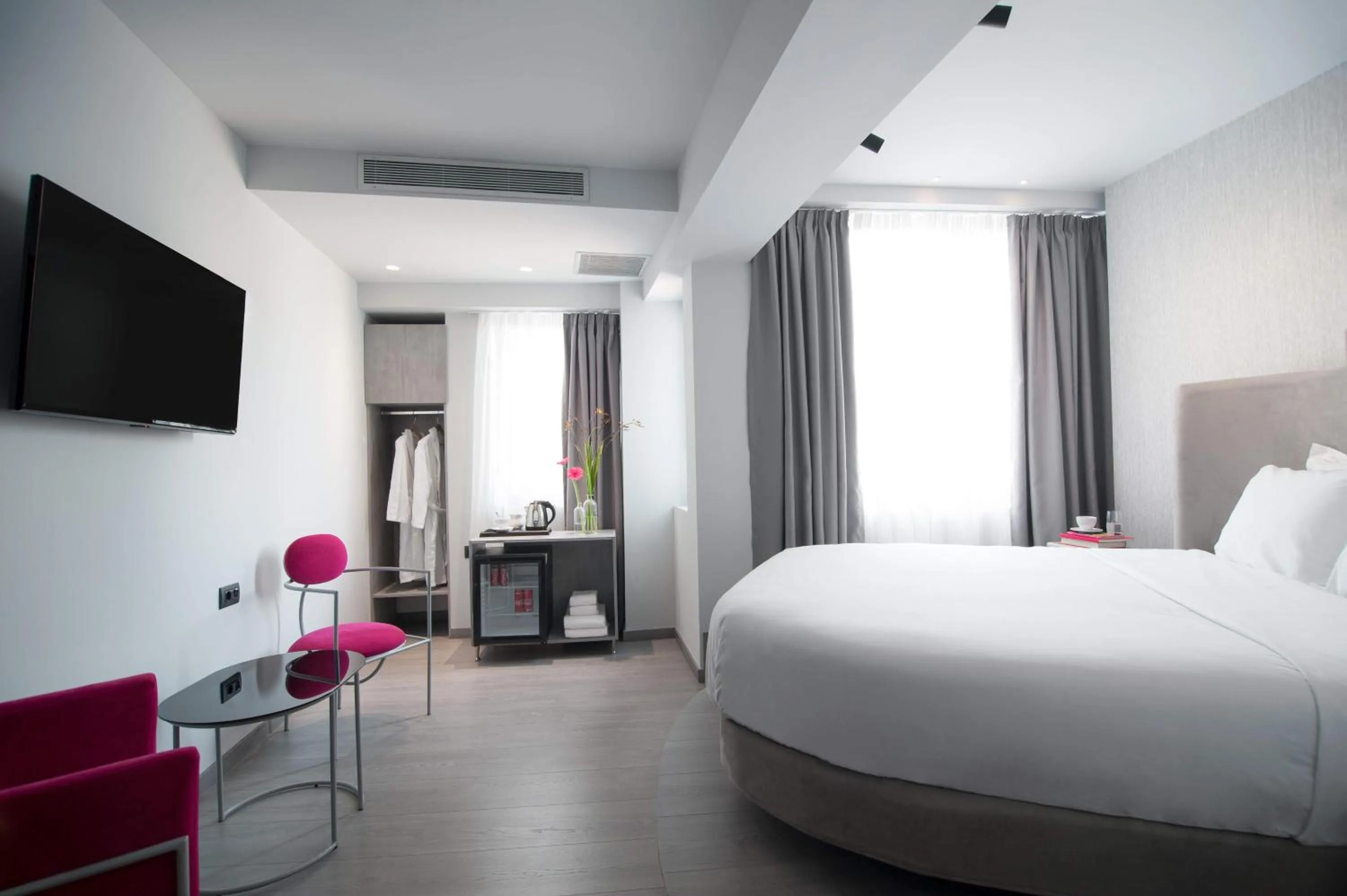 Bed in Athens Utopia Ermou