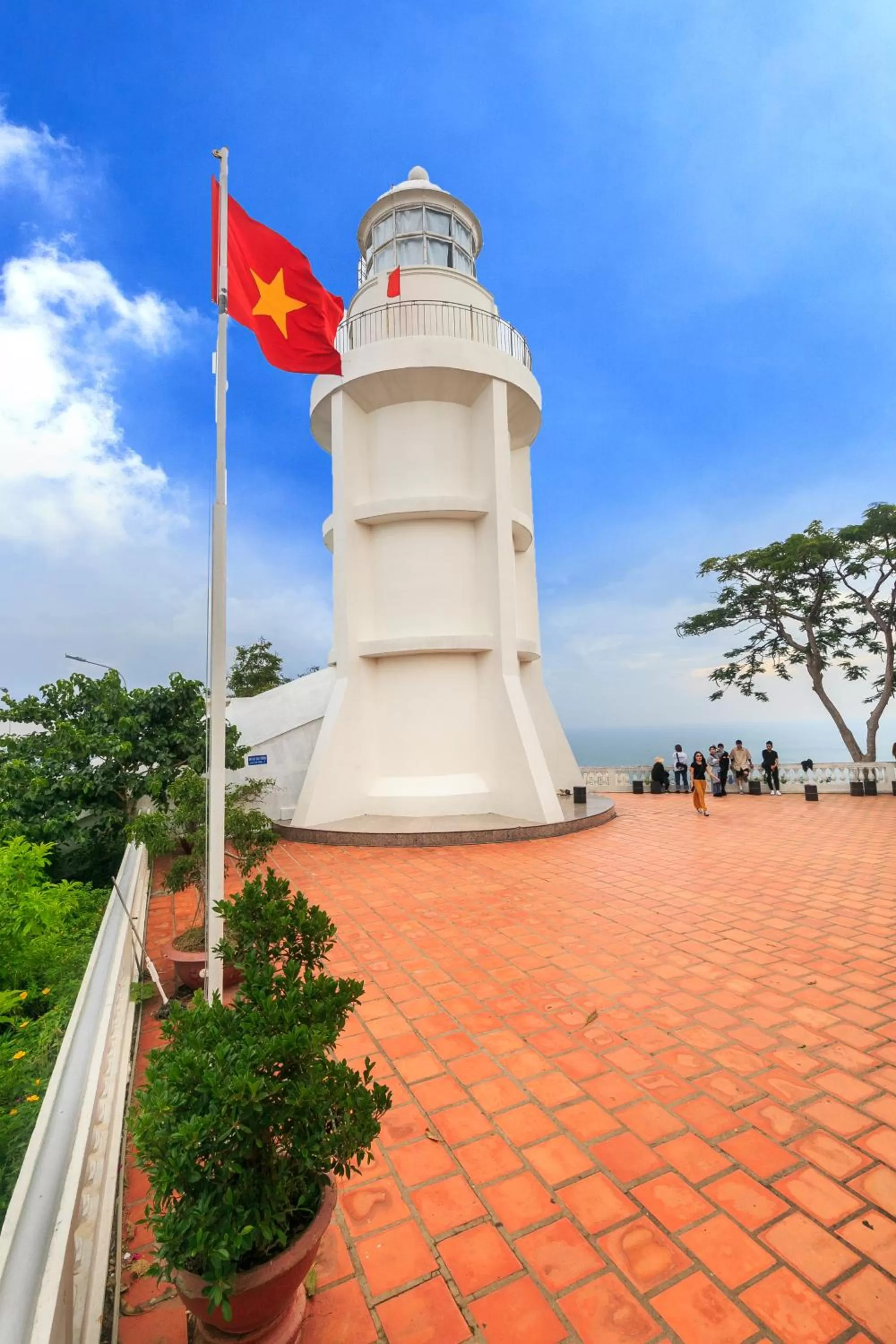 Nearby landmark in Marine Hotel & Apartment