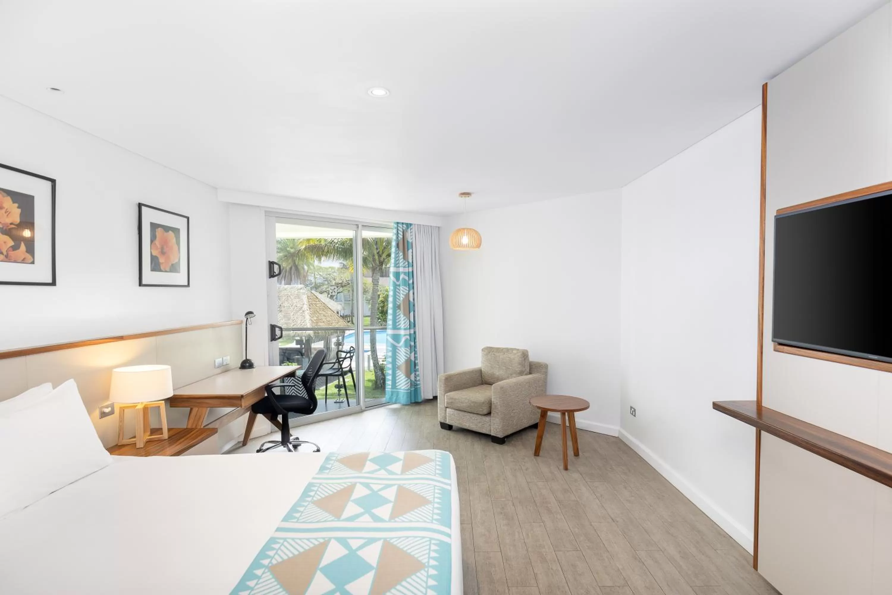 Bed in Holiday Inn Suva by IHG