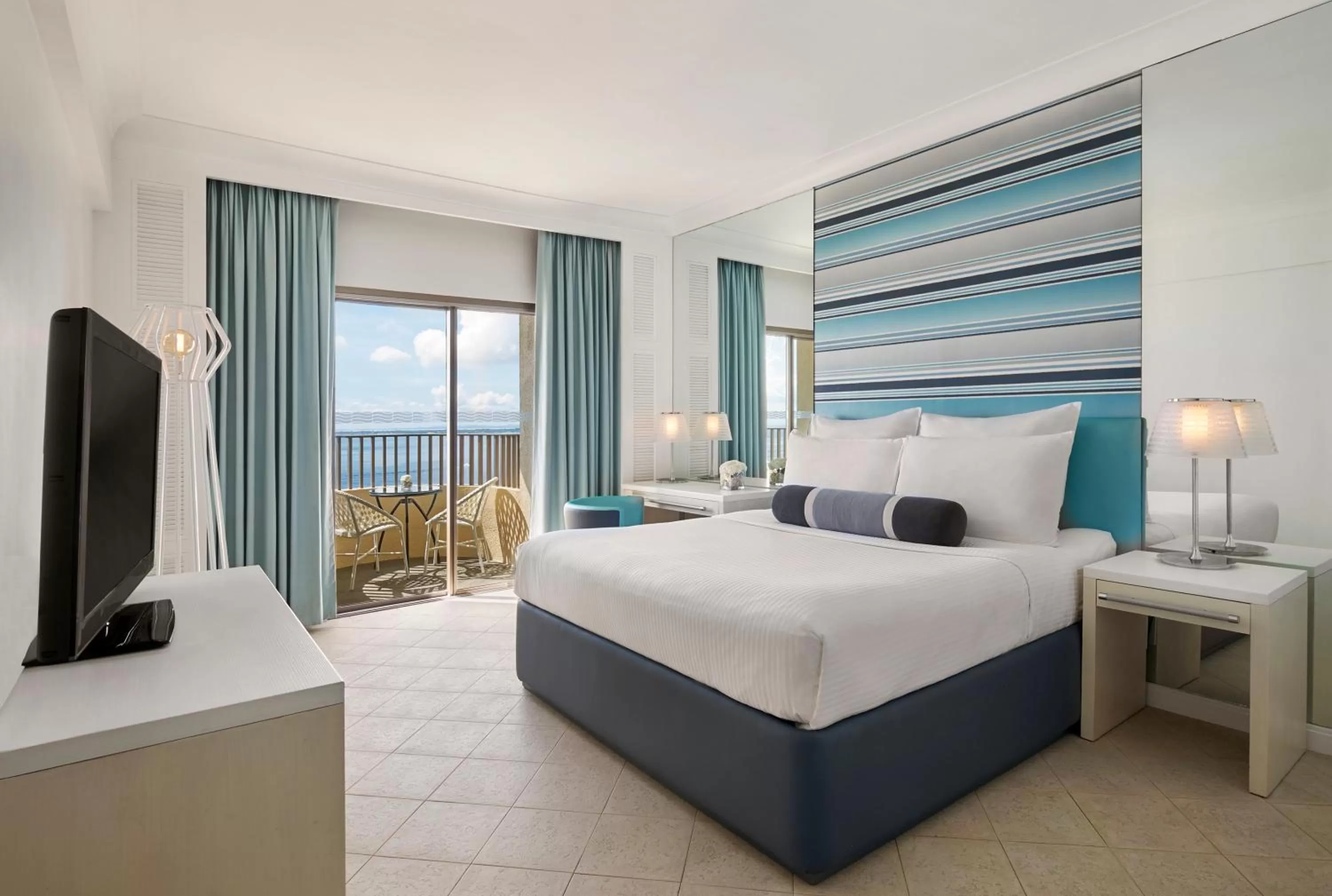 Bed in Mövenpick Hotel Mactan Island Cebu