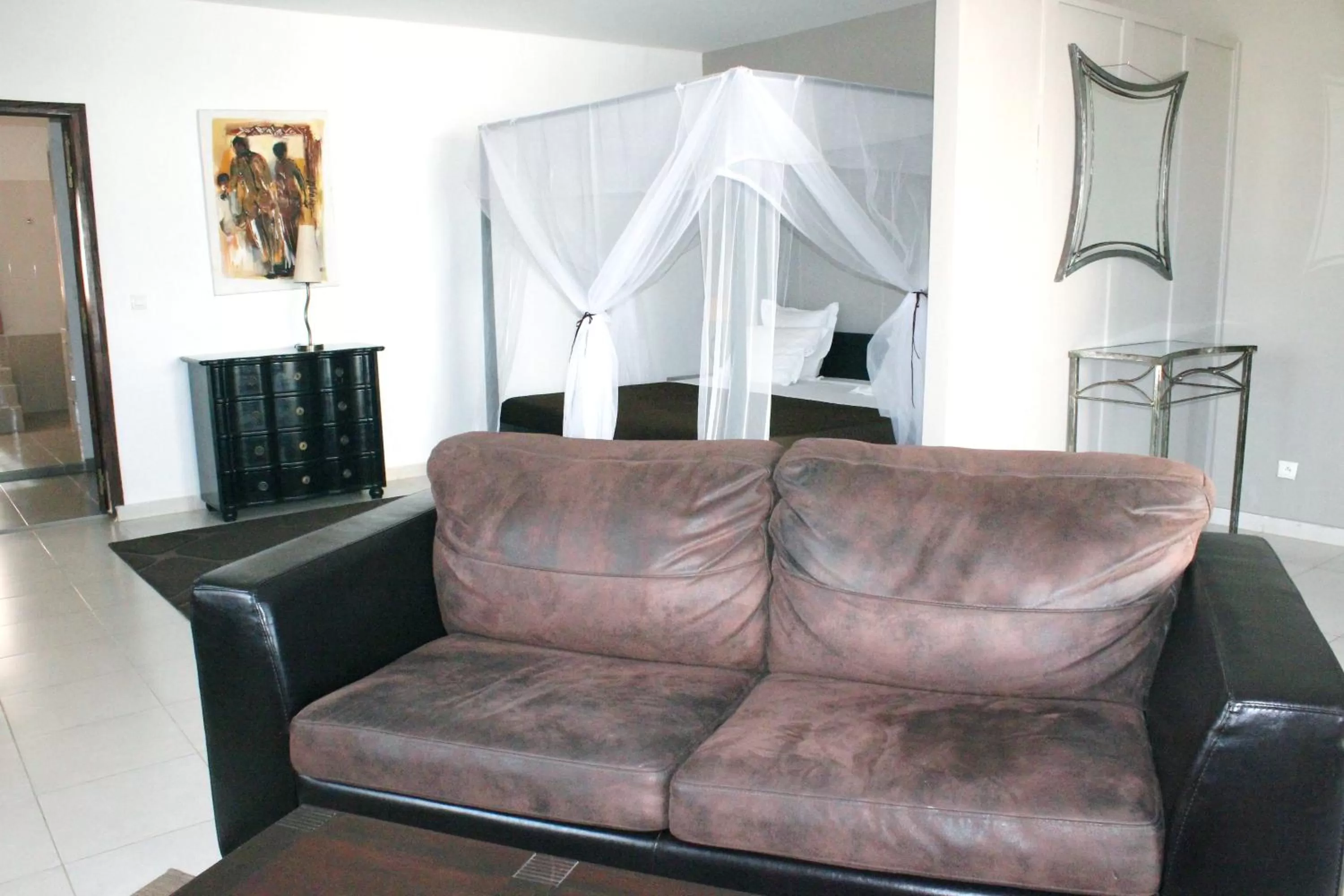 Photo of the whole room, Seating Area in La Résidence