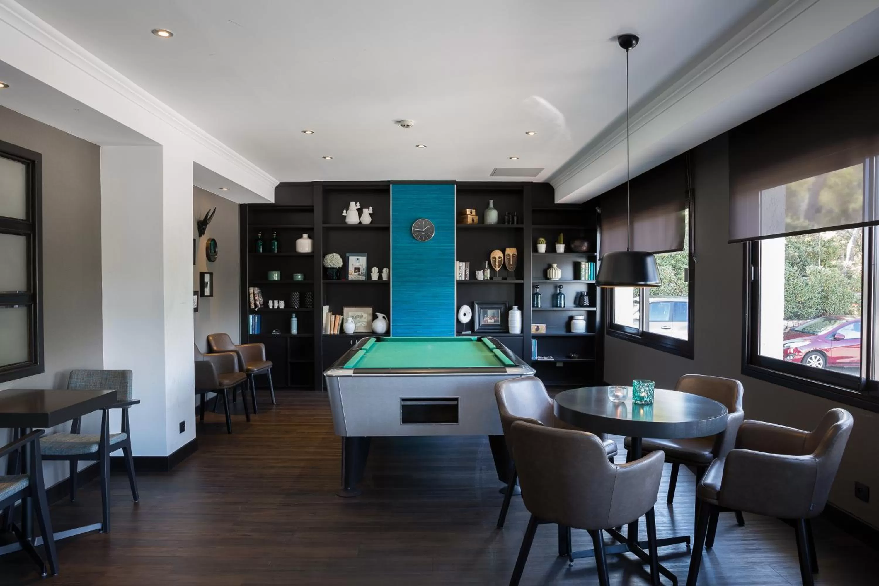 Communal lounge/ TV room in Van der Valk Hotel Saint-Aygulf