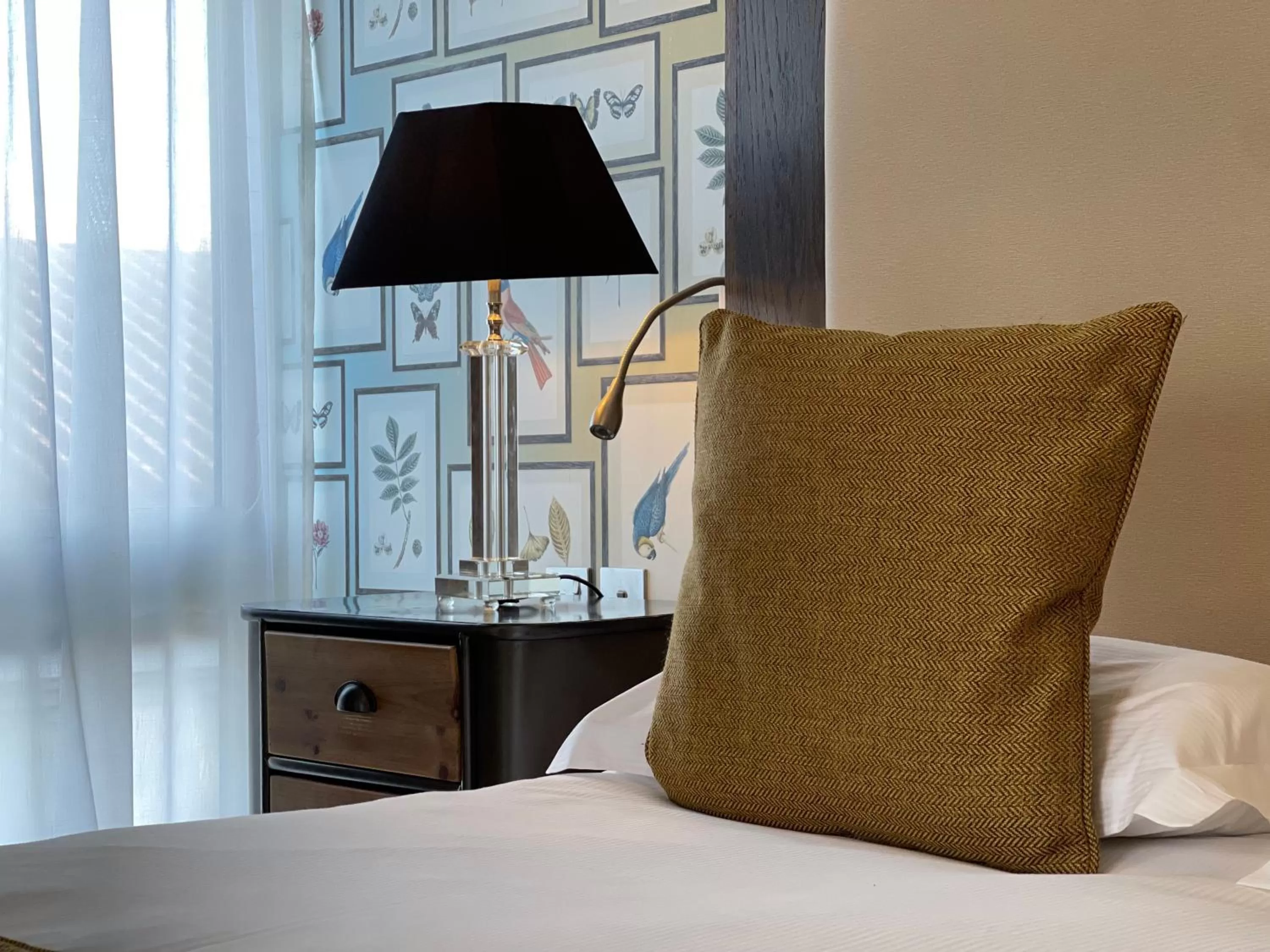 Bed in Park Farm Hotel