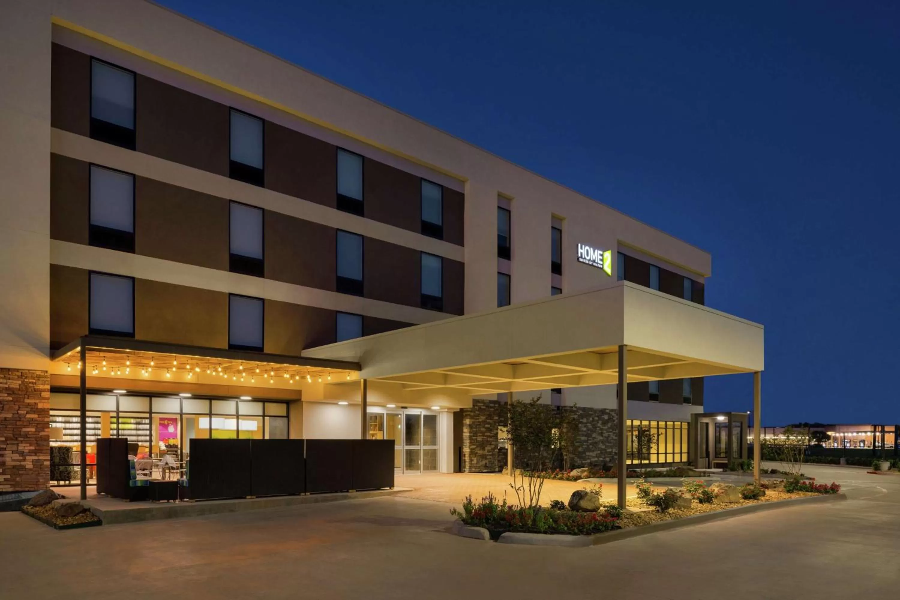 Property building in Home2 Suites by Hilton Alexandria