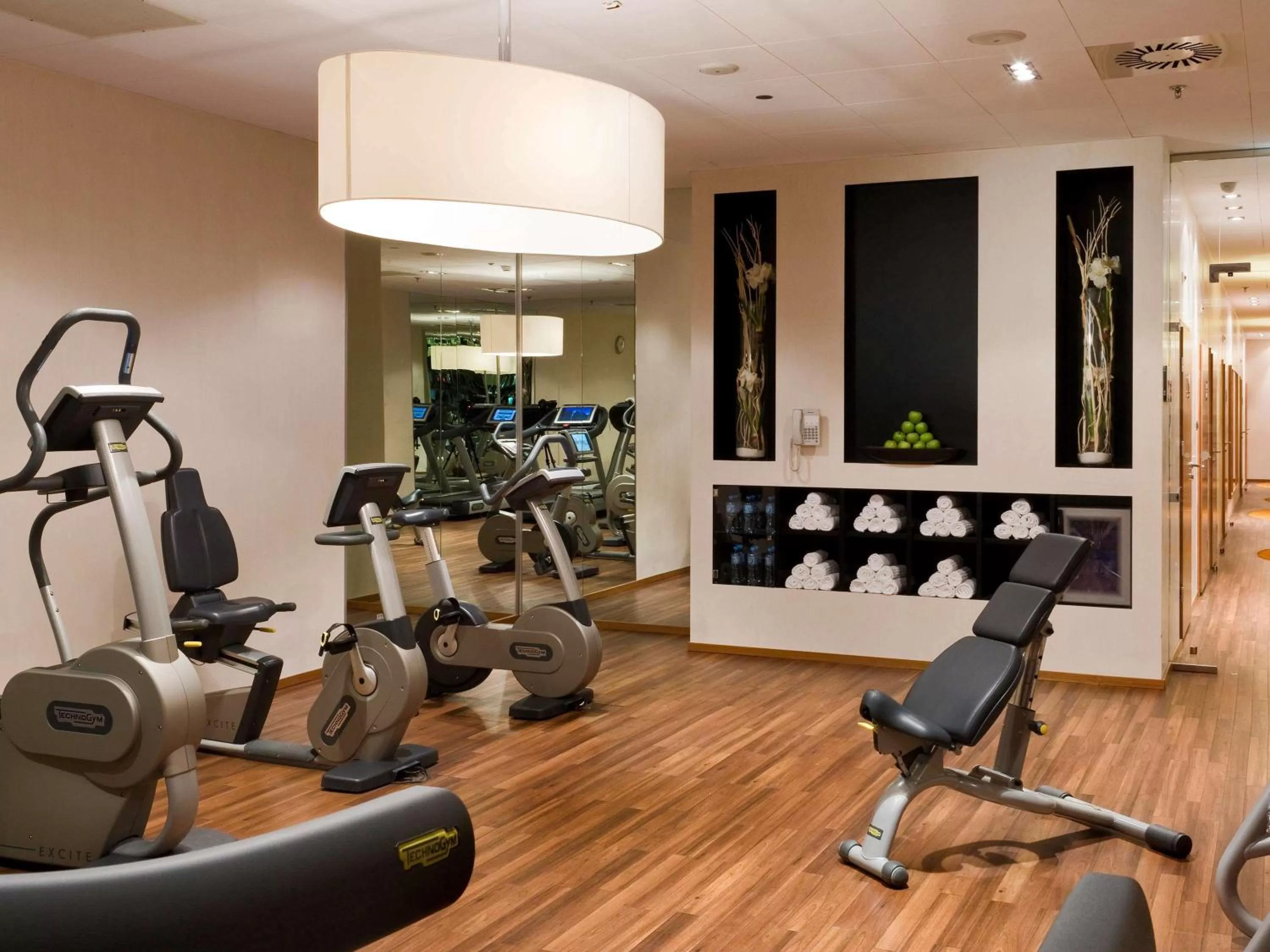 Fitness centre/facilities in Sofitel Warsaw Victoria