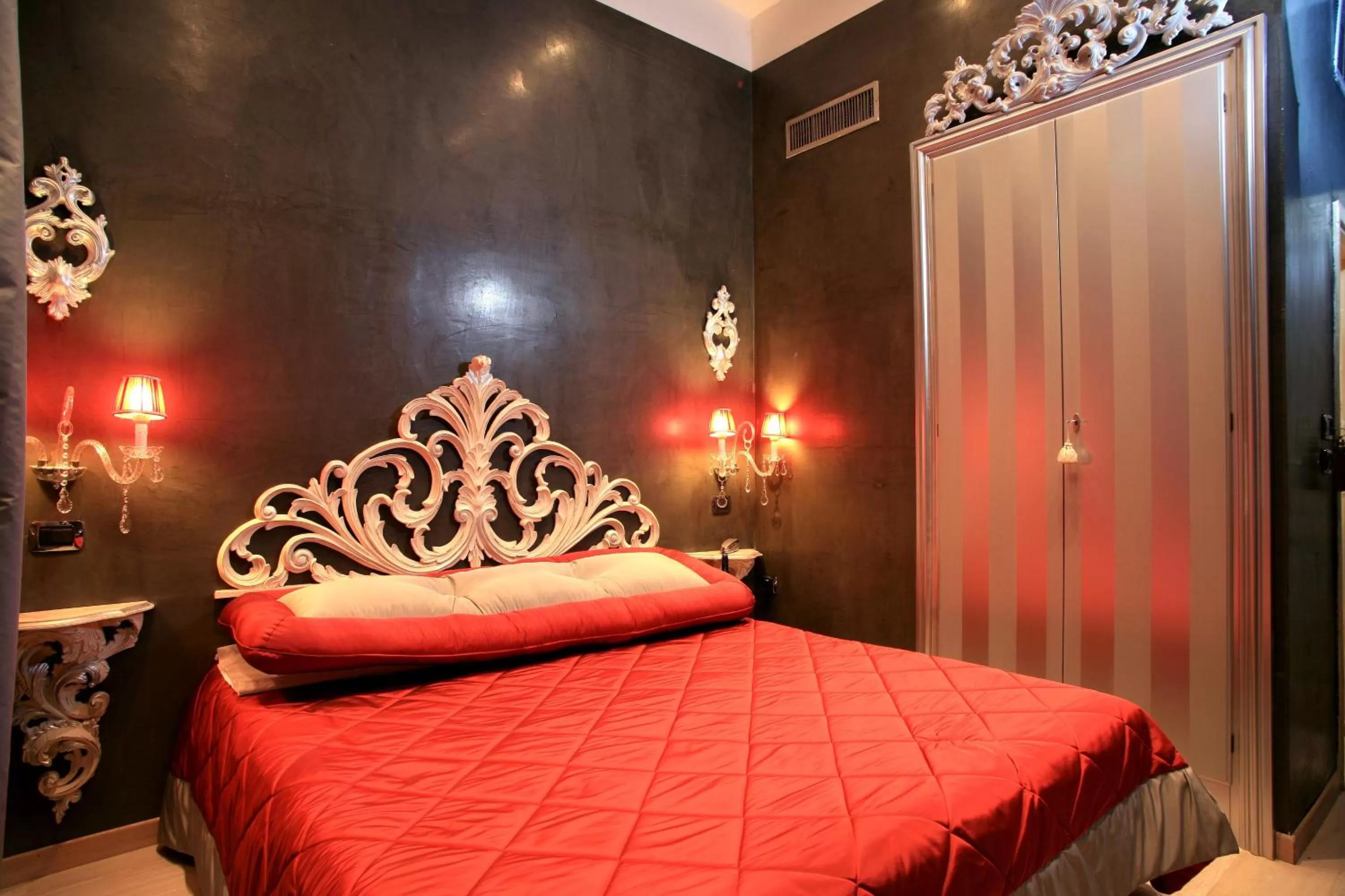 Bedroom, Bed in Hotel Columbia Wellness & Spa