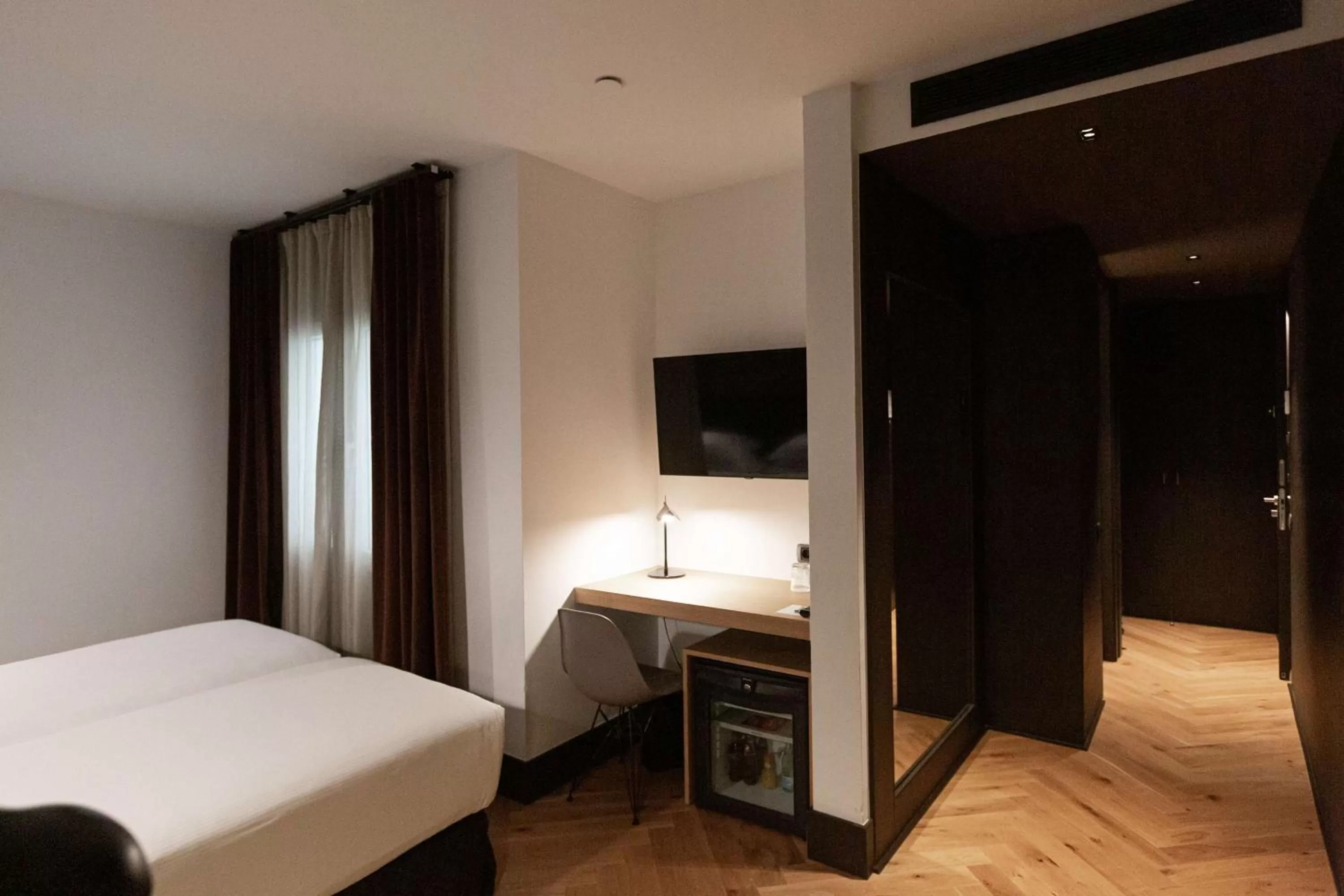 Bedroom, Bed in Alexandra Barcelona Hotel, Curio Collection by Hilton