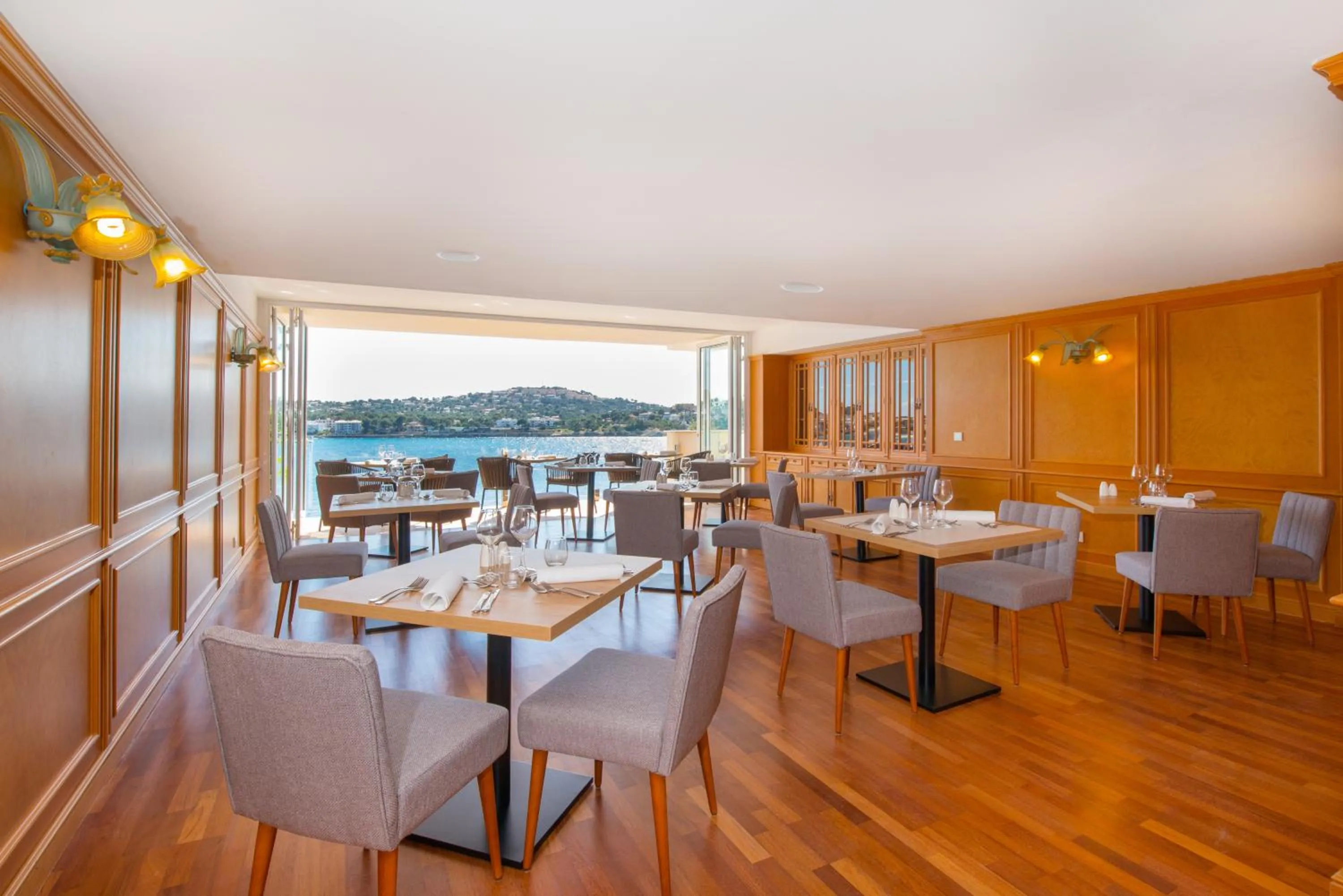 Restaurant/places to eat in Iberostar Selection Jardín del Sol Suites - Adults Only