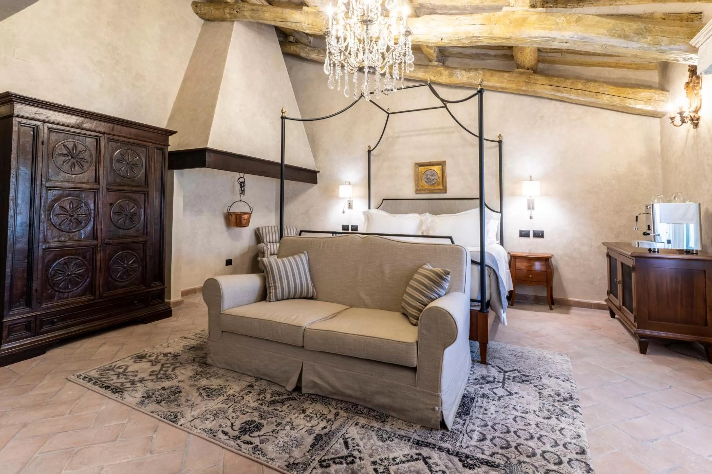 Bedroom, Bed in Villa Petriolo - Small Luxury Hotels of the World