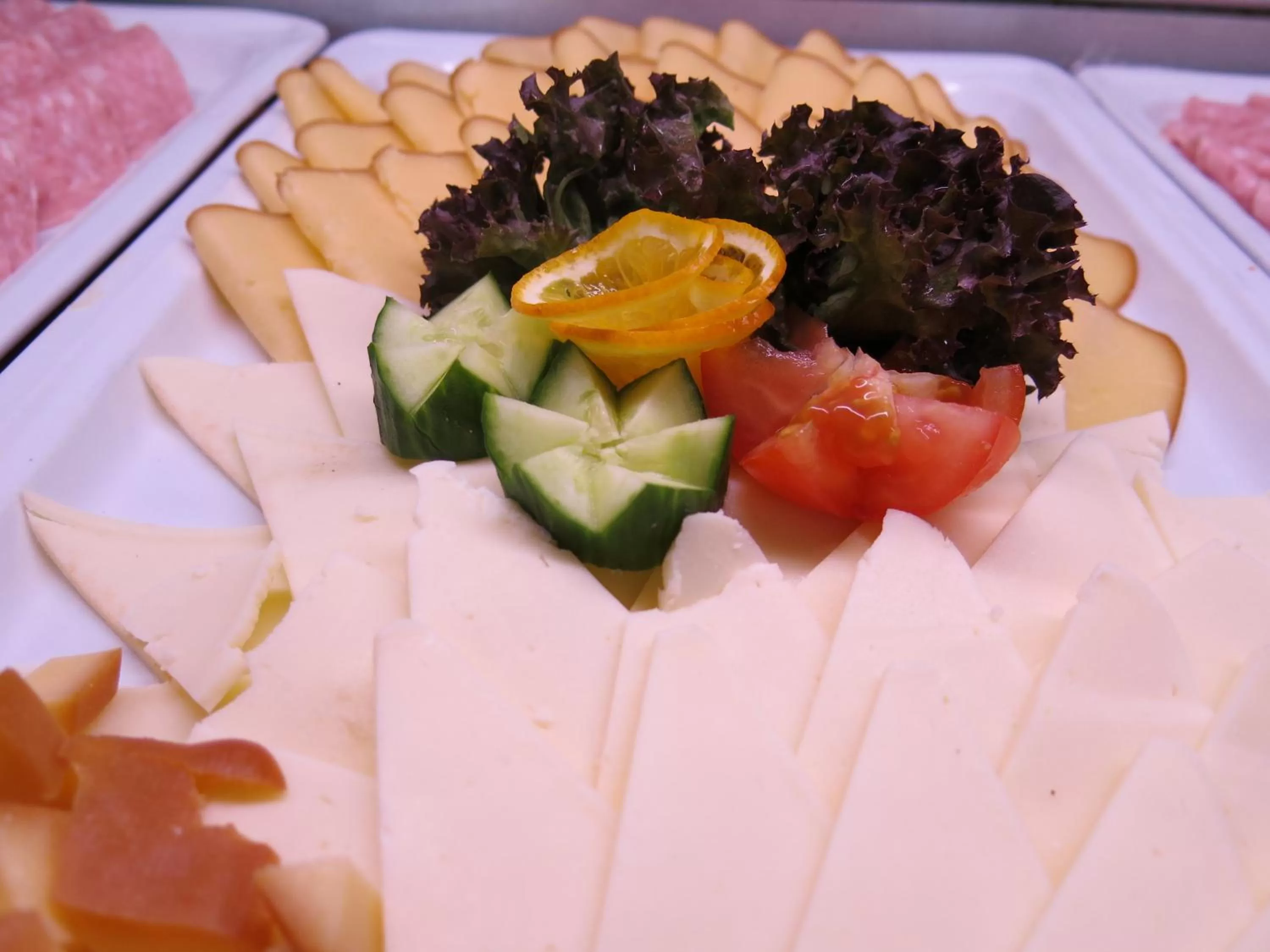 Buffet breakfast in Olympik Tristar