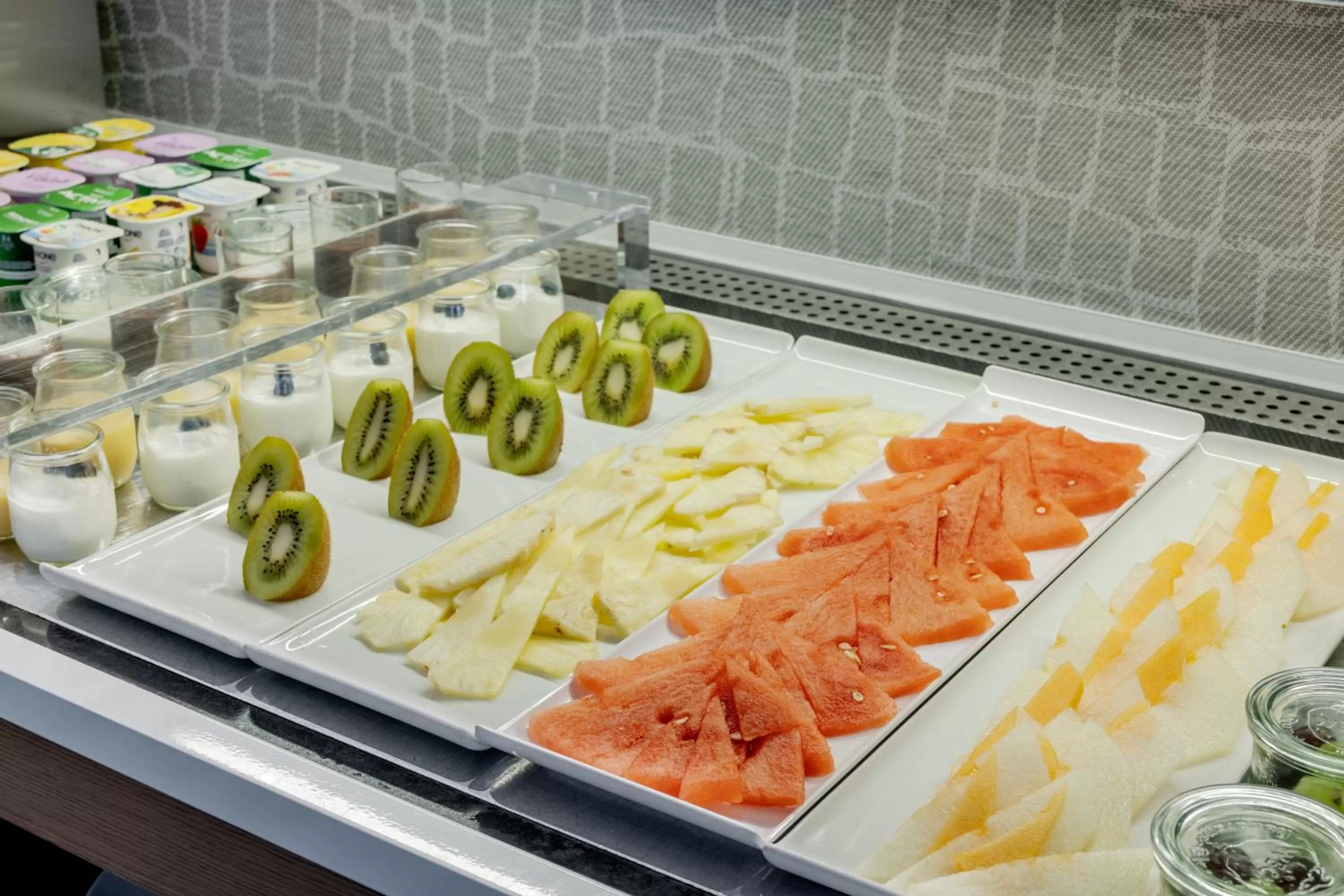 Buffet breakfast in Ilunion Almirante