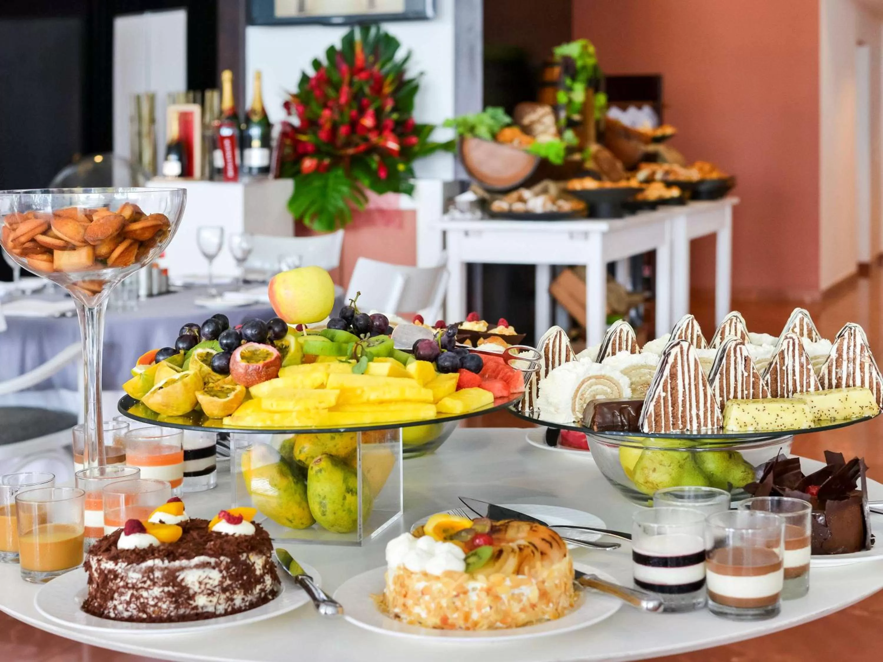 Restaurant/places to eat in Sofitel Abidjan Hotel Ivoire