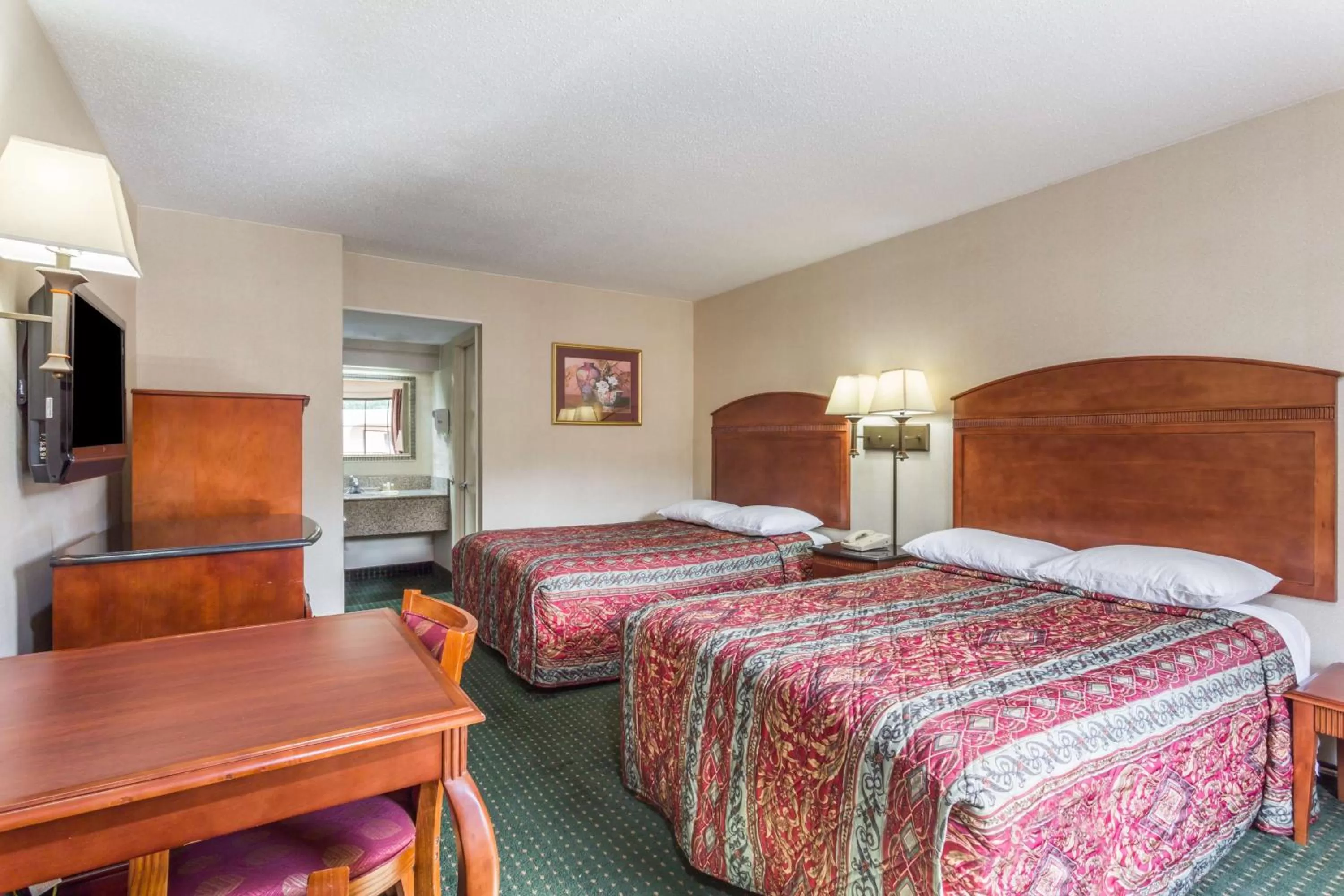 Double Room - Disability Access - Smoking in Days Inn by Wyndham Camp Springs Andrews AFB