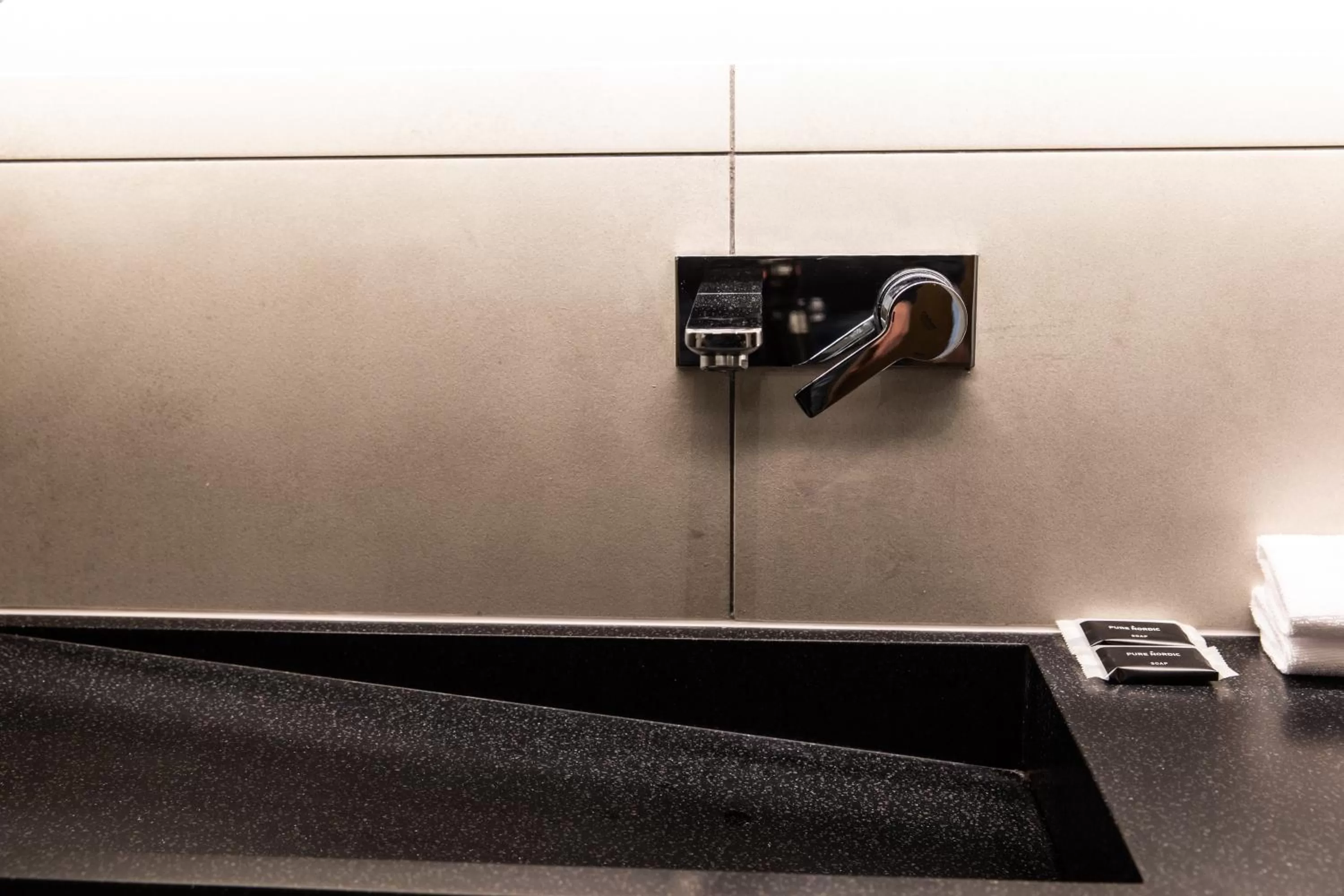 Bathroom in Hotel South Coast